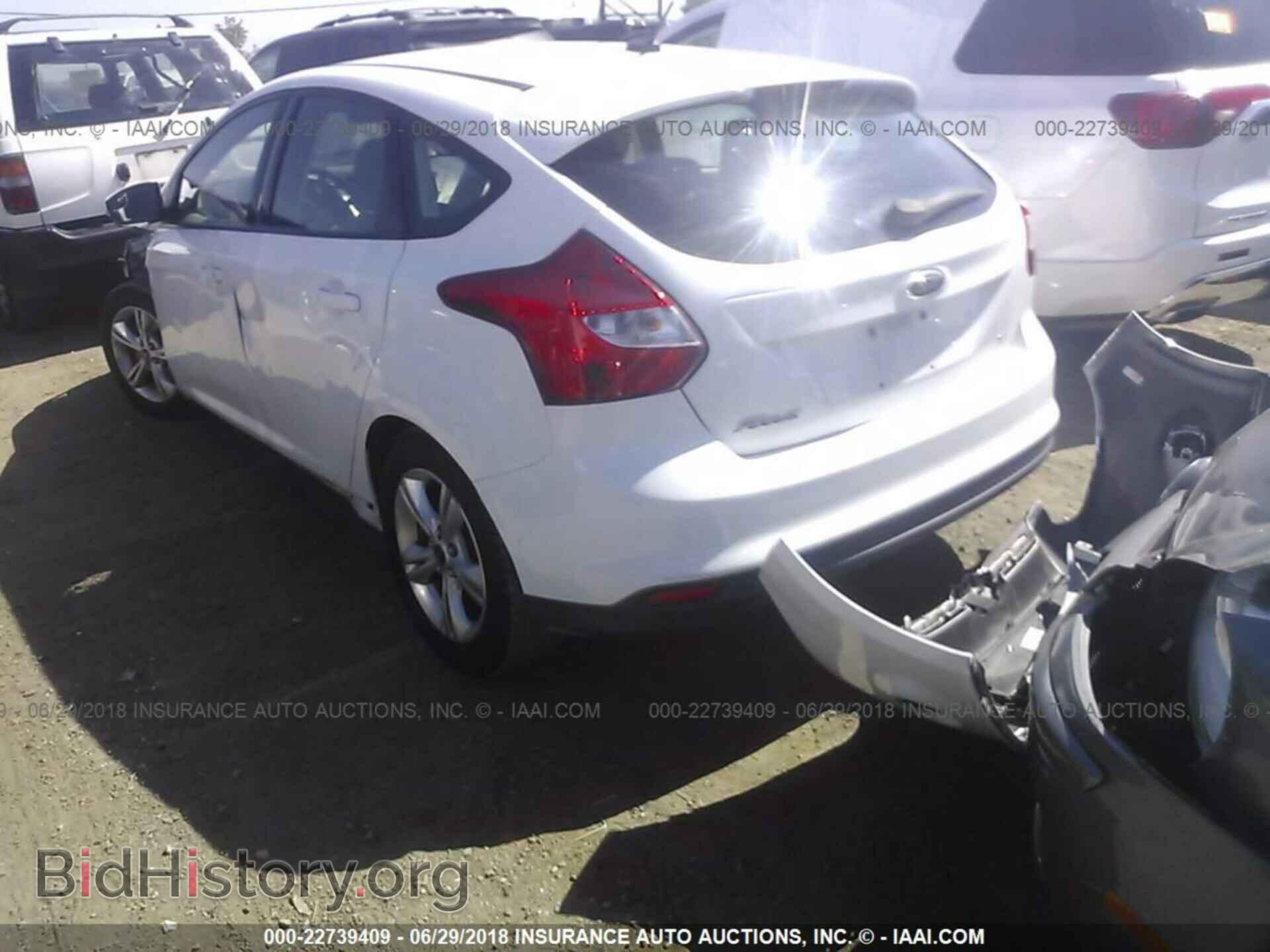 2014 Ford Focus - VIN: 1FADP3K2XEL301352 - Фото 3