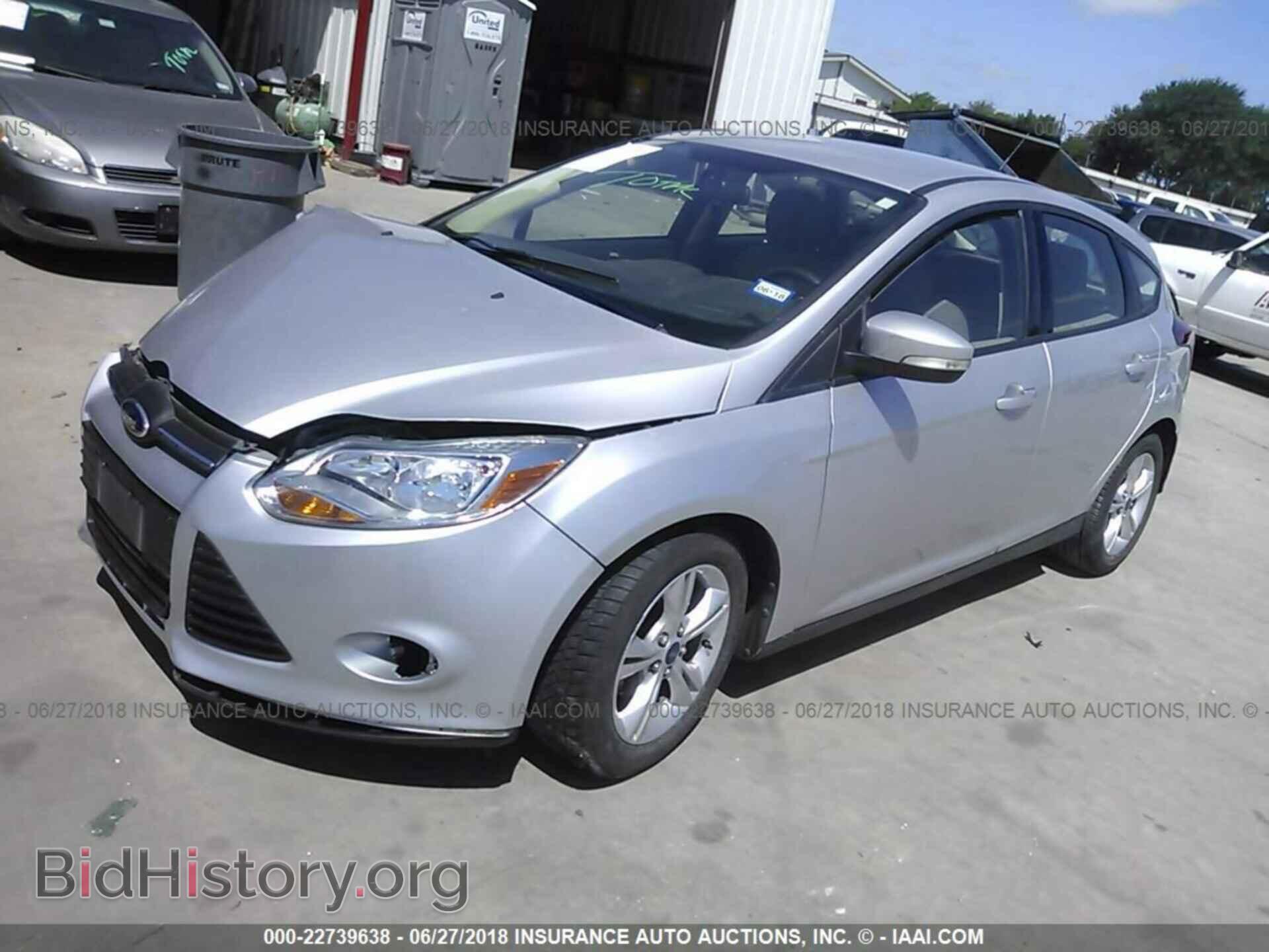 2014 Ford Focus - VIN: 1FADP3K26EL419740 - Photo 2