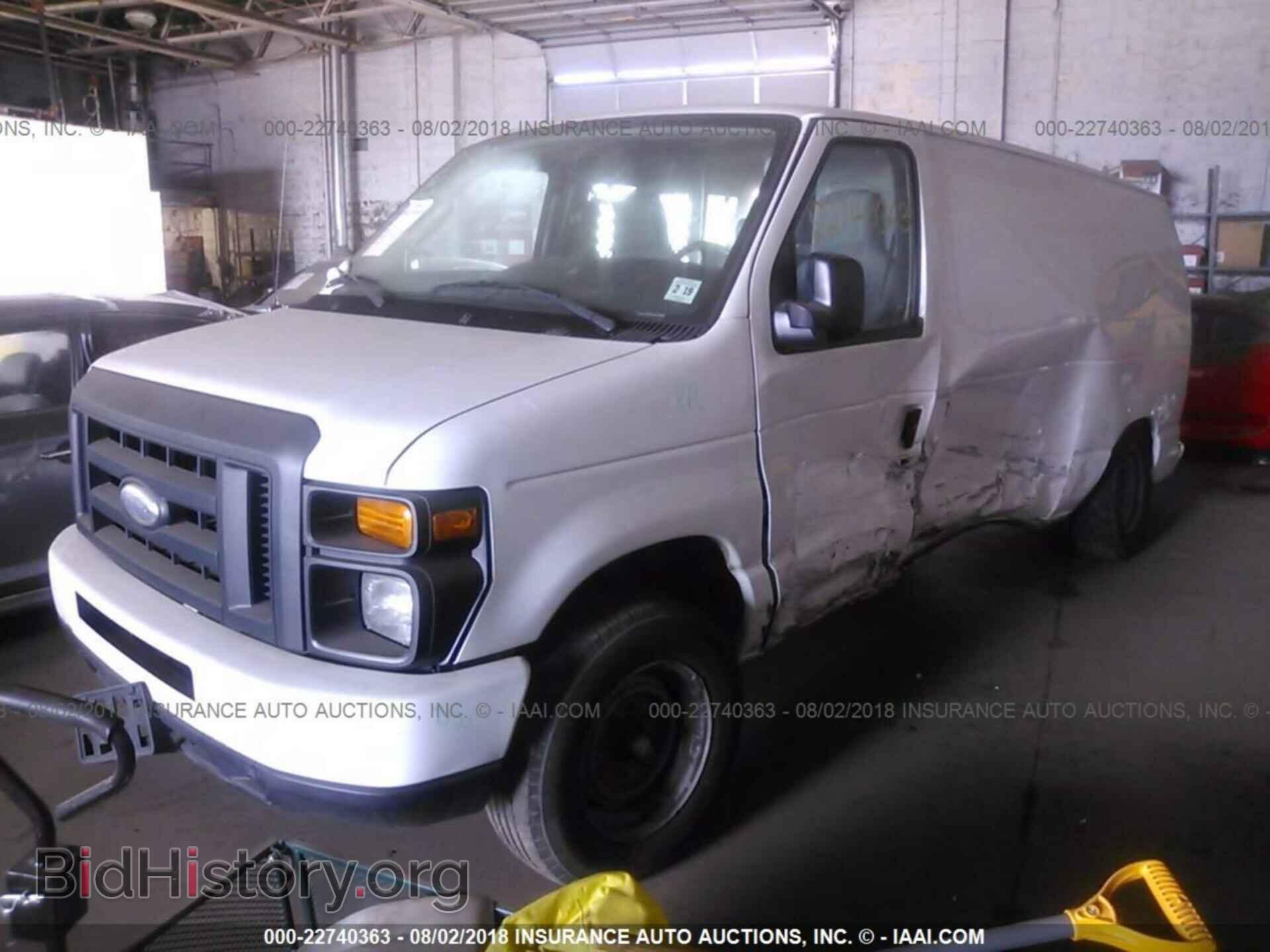 2014 Ford Econoline - VIN: 1FTNE1EW1EDA38945 - Фото 2