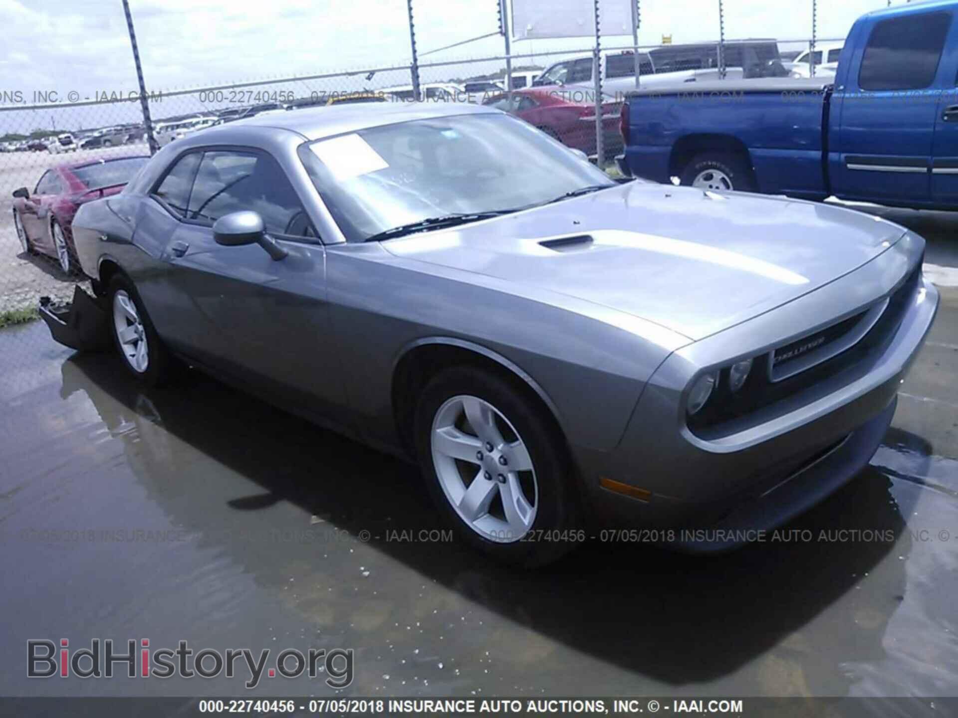 Фотография 2B3CJ4DG9BH576436 - Dodge Challenger 2011