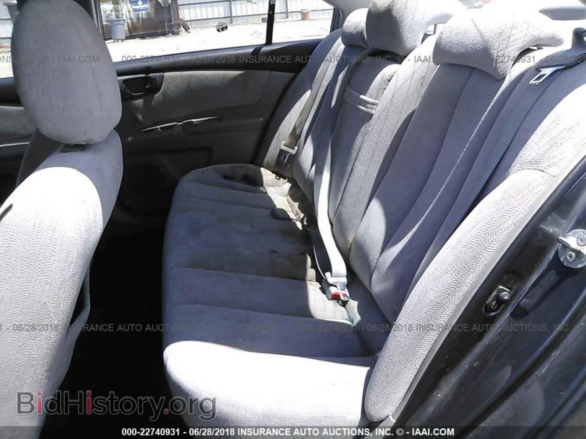 2008 KIA OPTIMA - VIN: KNAGE123485204437 - Фото 8