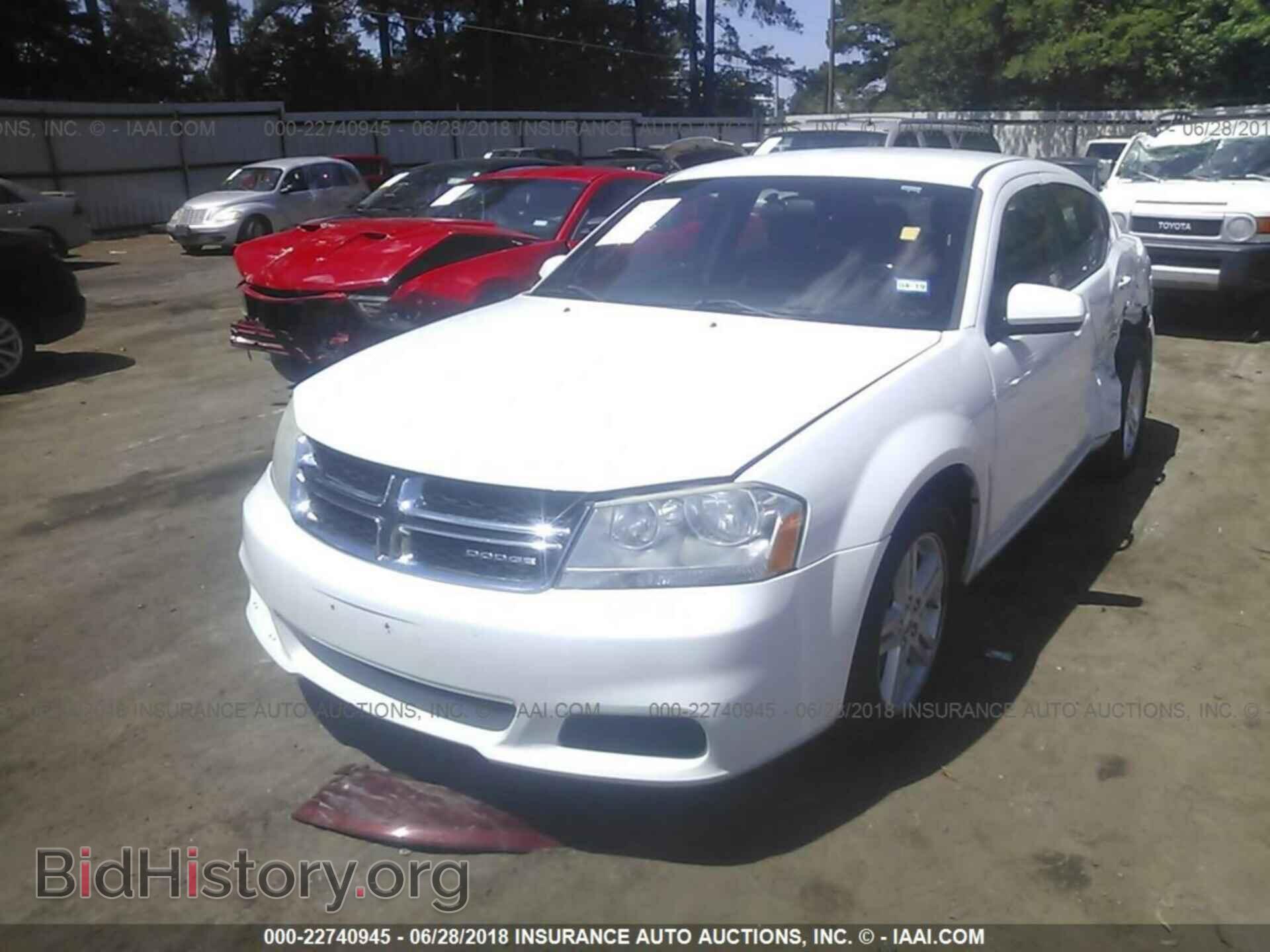 2012 Dodge Avenger - VIN: 1C3CDZCB6CN162570 - Фото 2