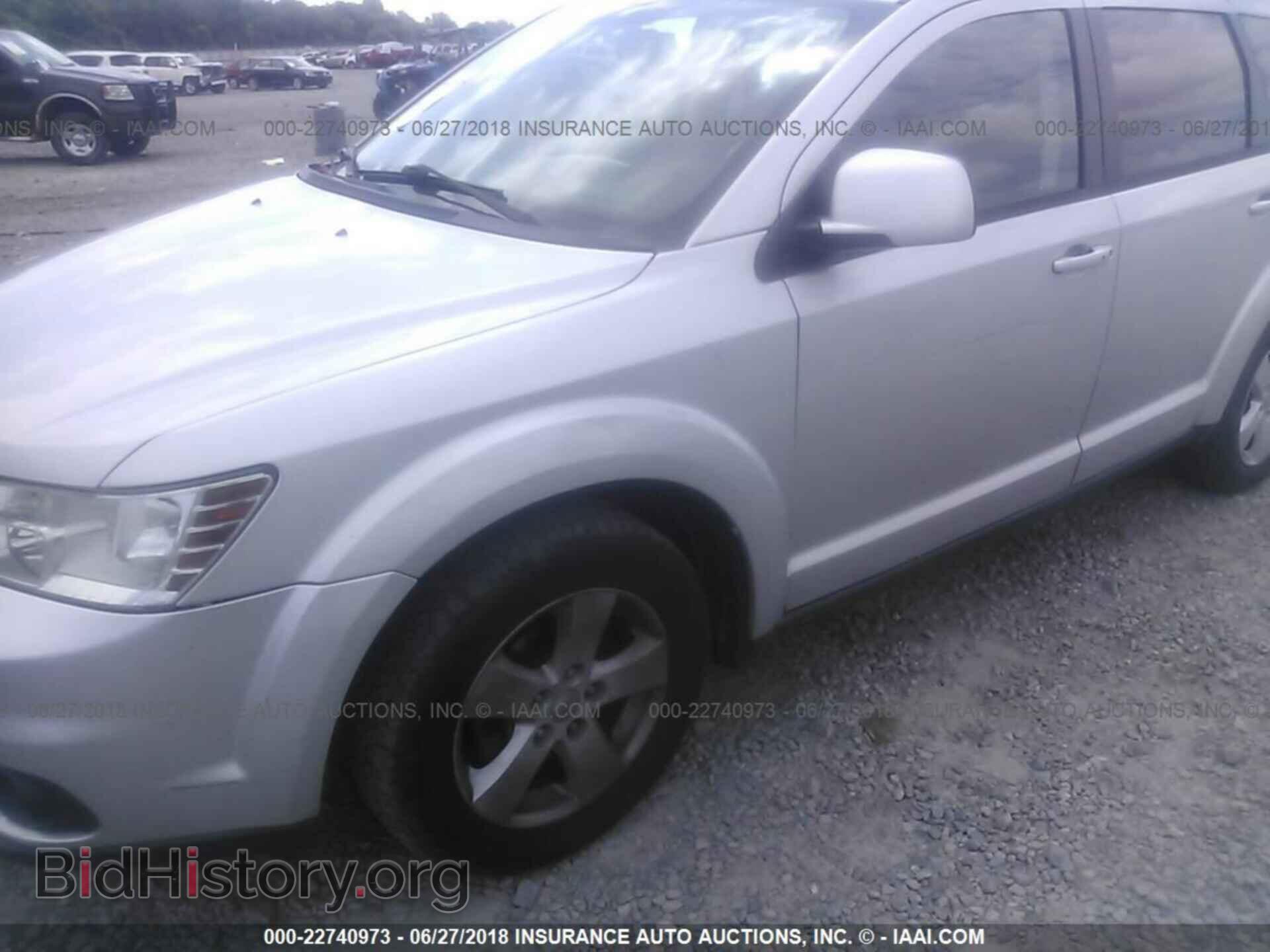 2011 Dodge Journey - VIN: 3D4PH1FG0BT553080 - Photo 6