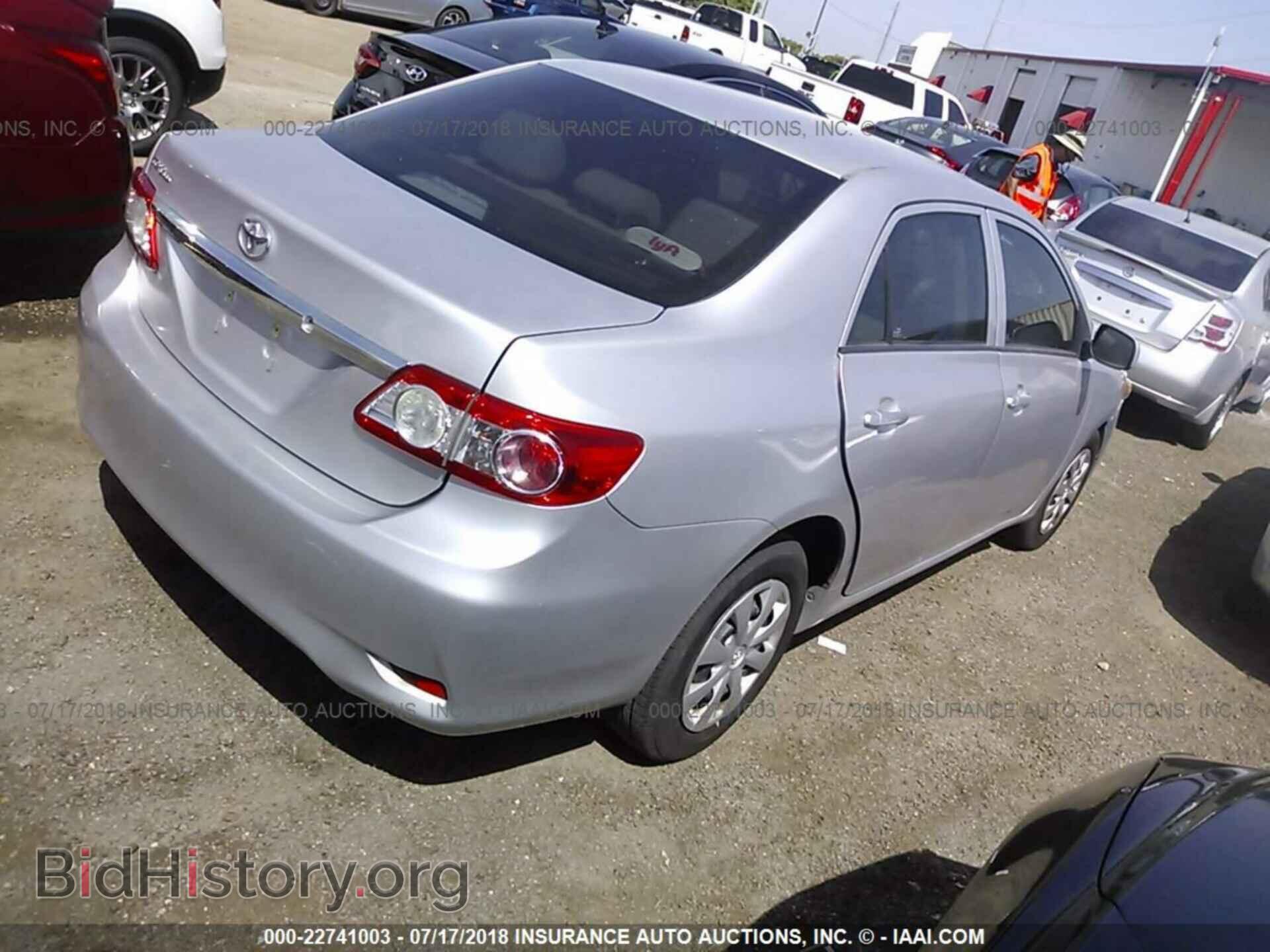2012 Toyota Corolla - VIN: 2T1BU4EE2CC821880 - Photo 4