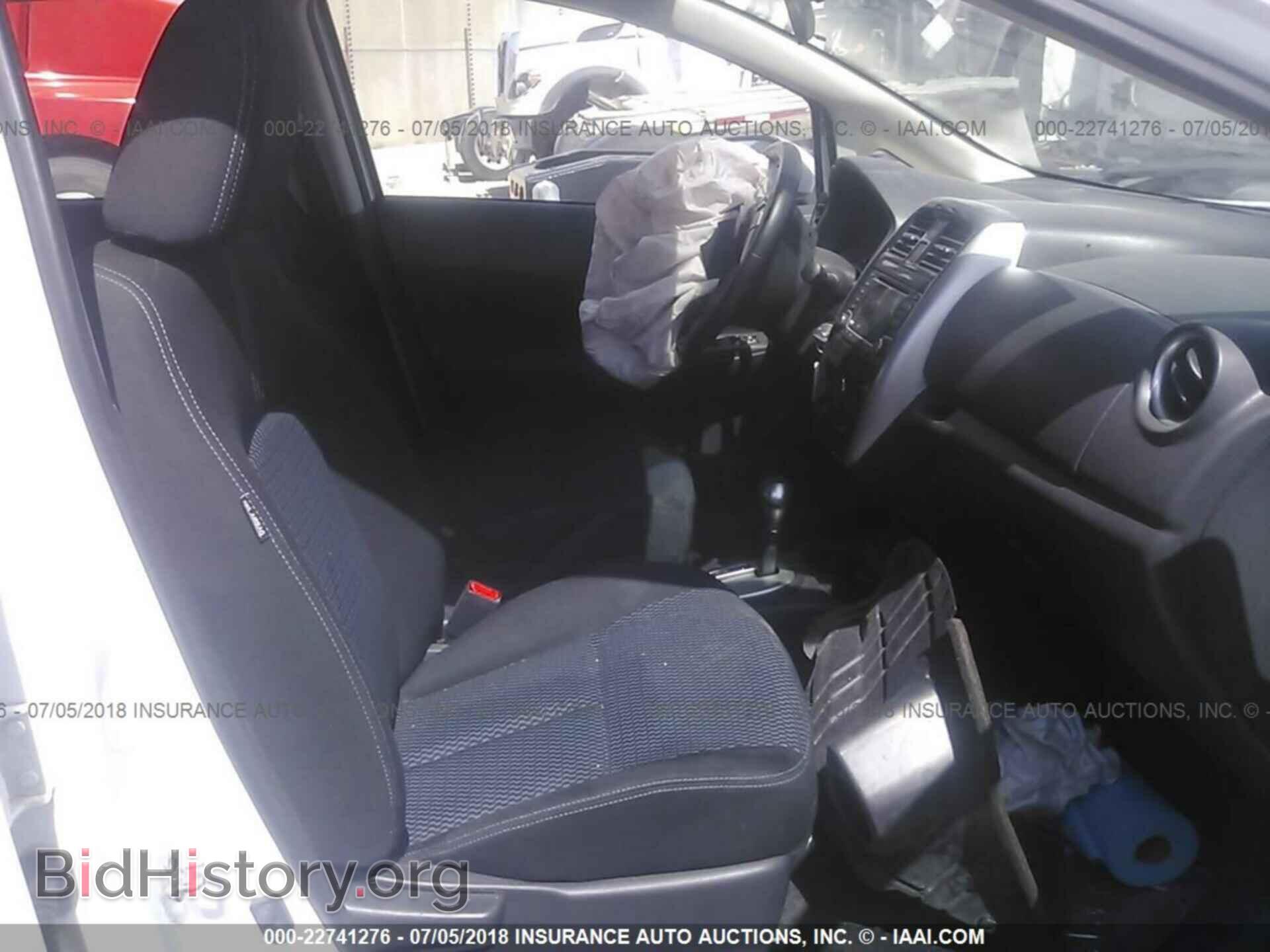 2016 Nissan Versa note - VIN: 3N1CE2CP6GL390170 - Фото 5