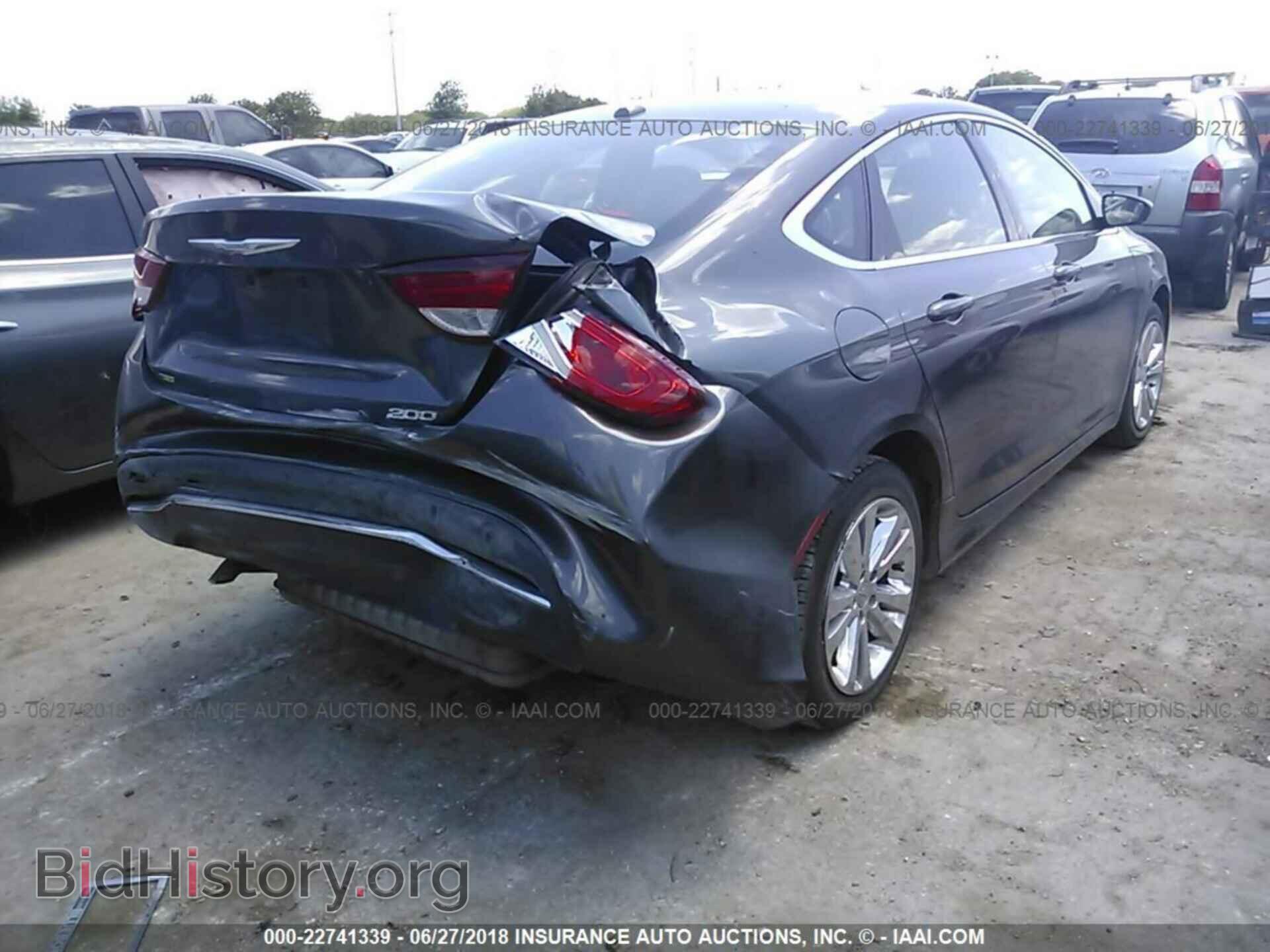 2015 Chrysler 200 - VIN: 1C3CCCABXFN732965 - Photo 4