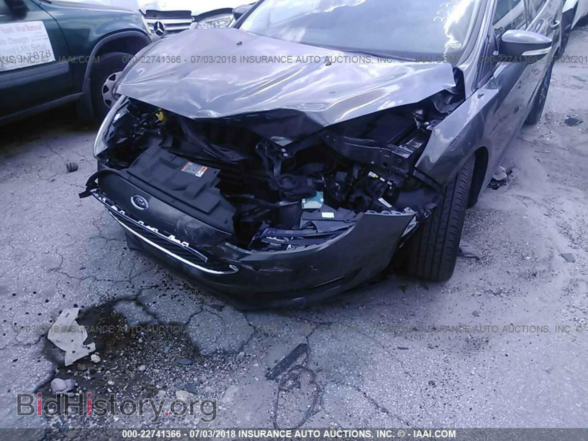 2016 Ford Focus - VIN: 1FADP3F20GL323843 - Photo 6