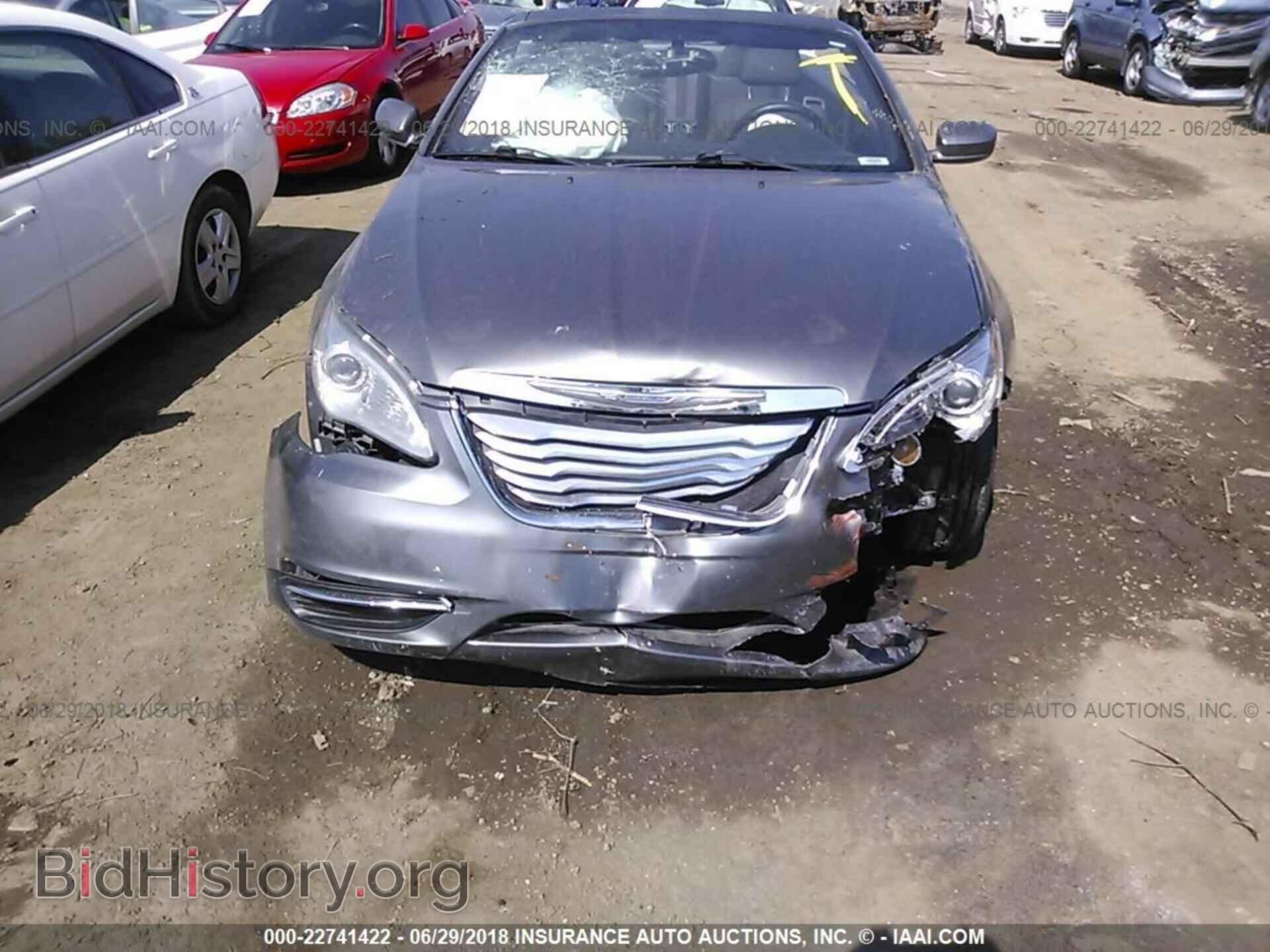2011 Chrysler 200 - VIN: 1C3BC2EG6BN623277 - Photo 6