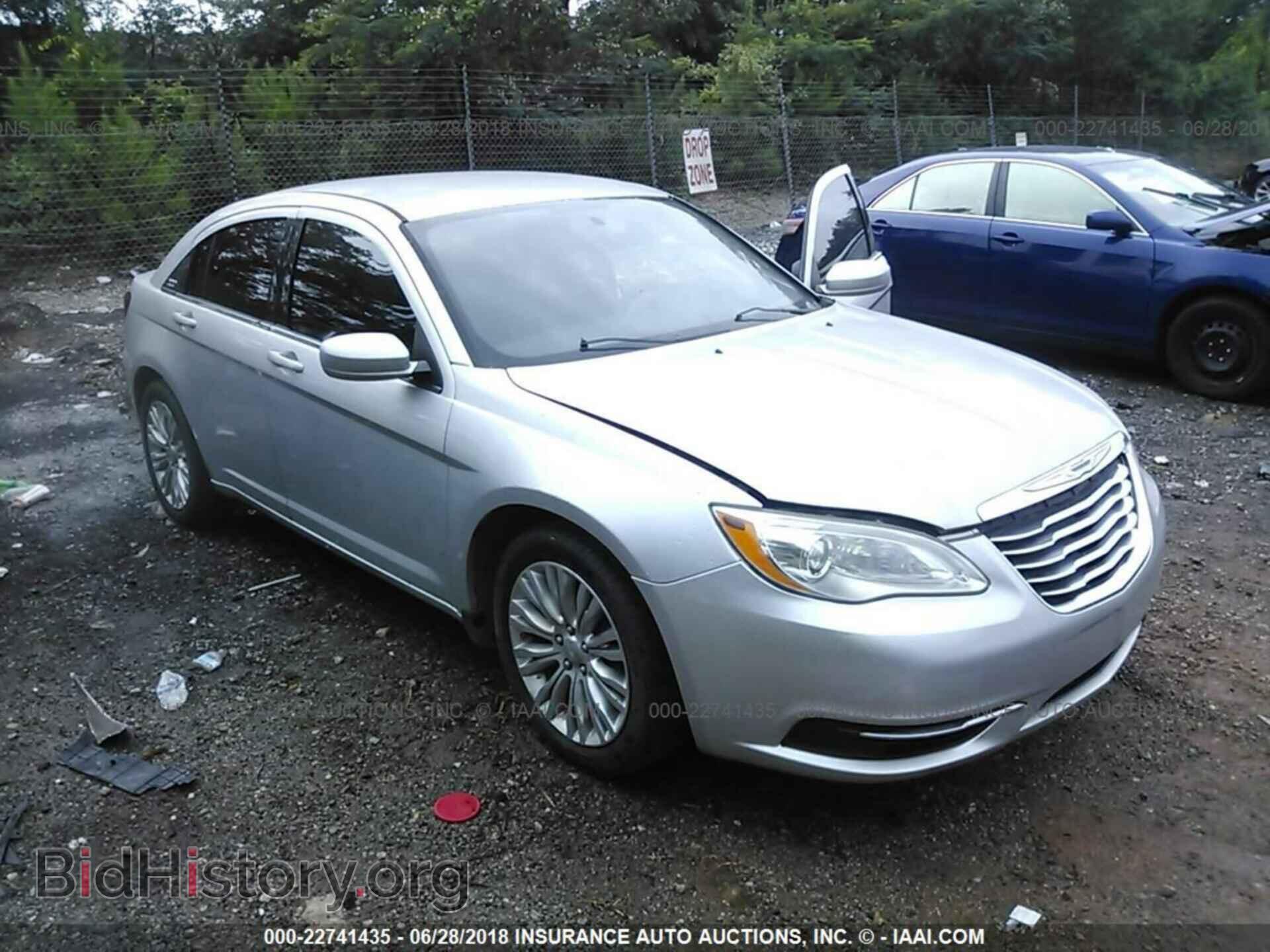 Фотография 1C3CCBABXCN100425 - CHRYSLER 200 2012