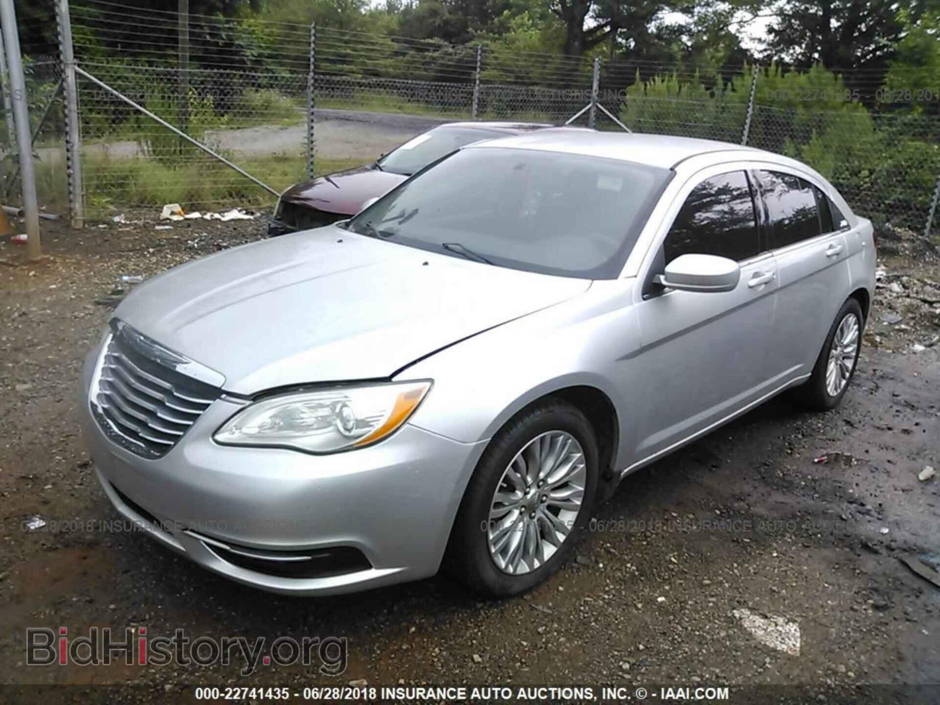 2012 CHRYSLER 200 - VIN: 1C3CCBABXCN100425 - Фото 2