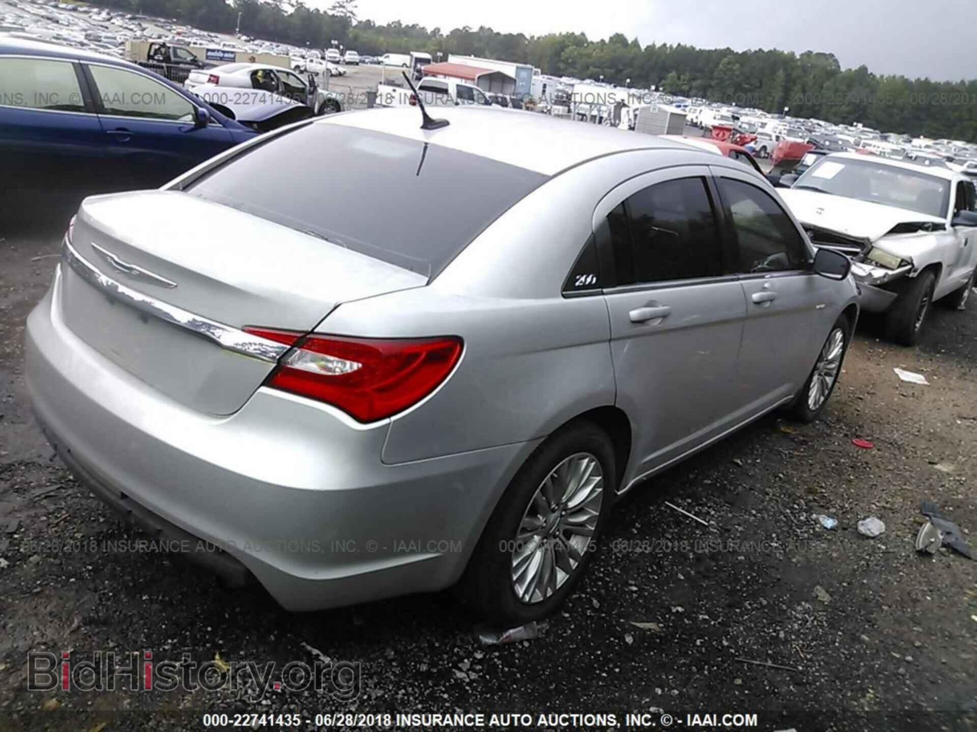 2012 CHRYSLER 200 - VIN: 1C3CCBABXCN100425 - Фото 4
