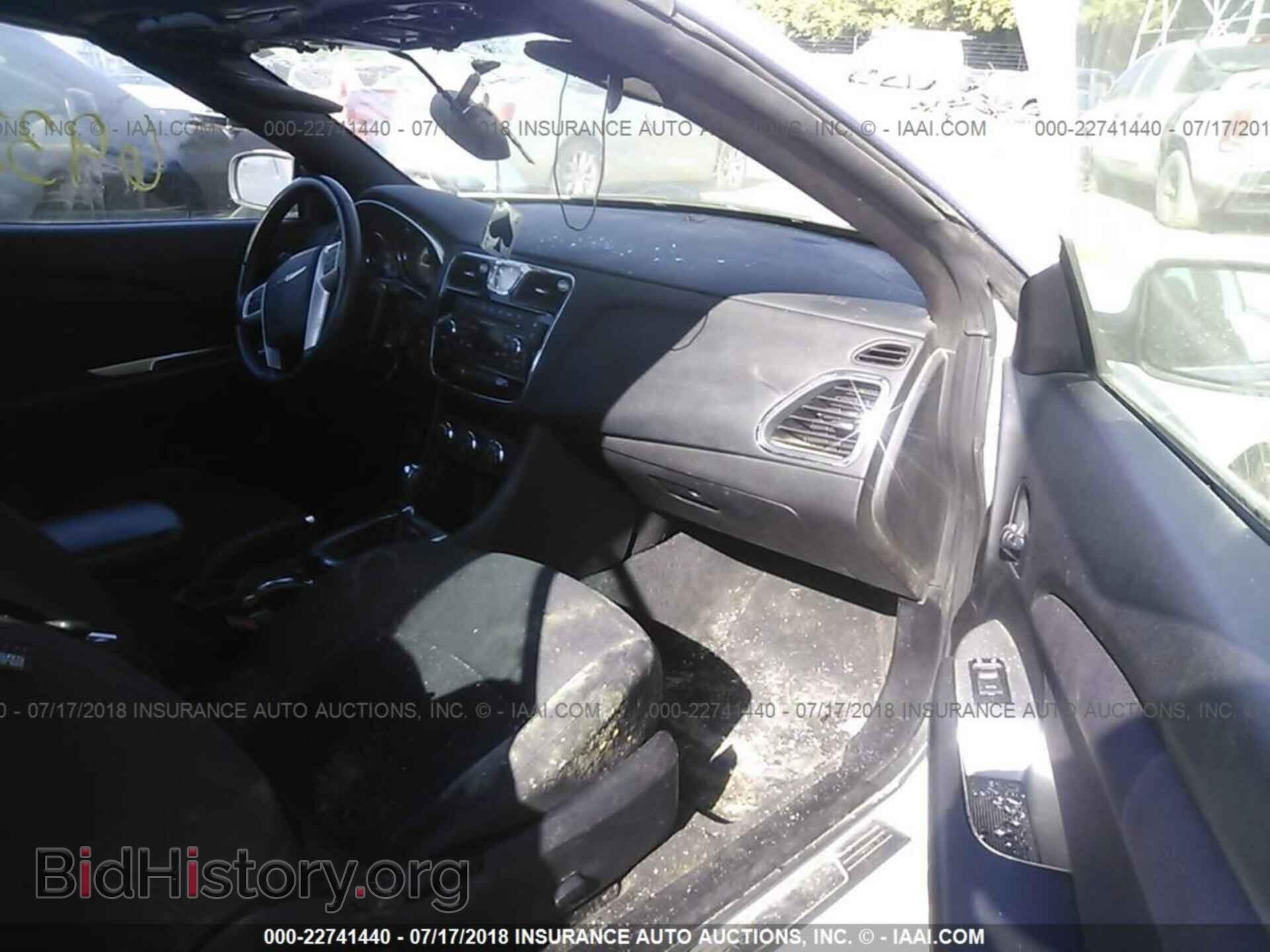 2012 Chrysler 200 - VIN: 1C3BCBEG5CN268247 - Фото 5