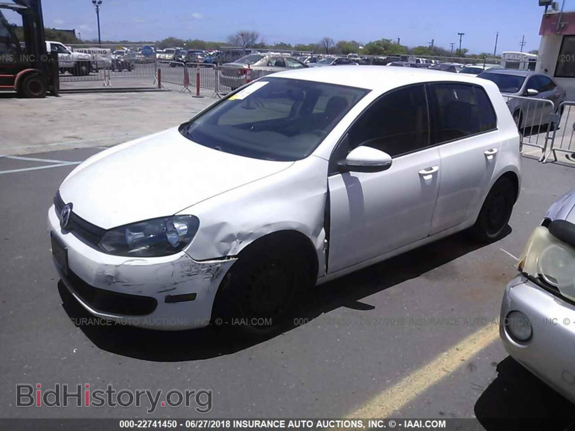 2013 Volkswagen Golf - VIN: WVWDB7AJ9DW118918 - Фото 2