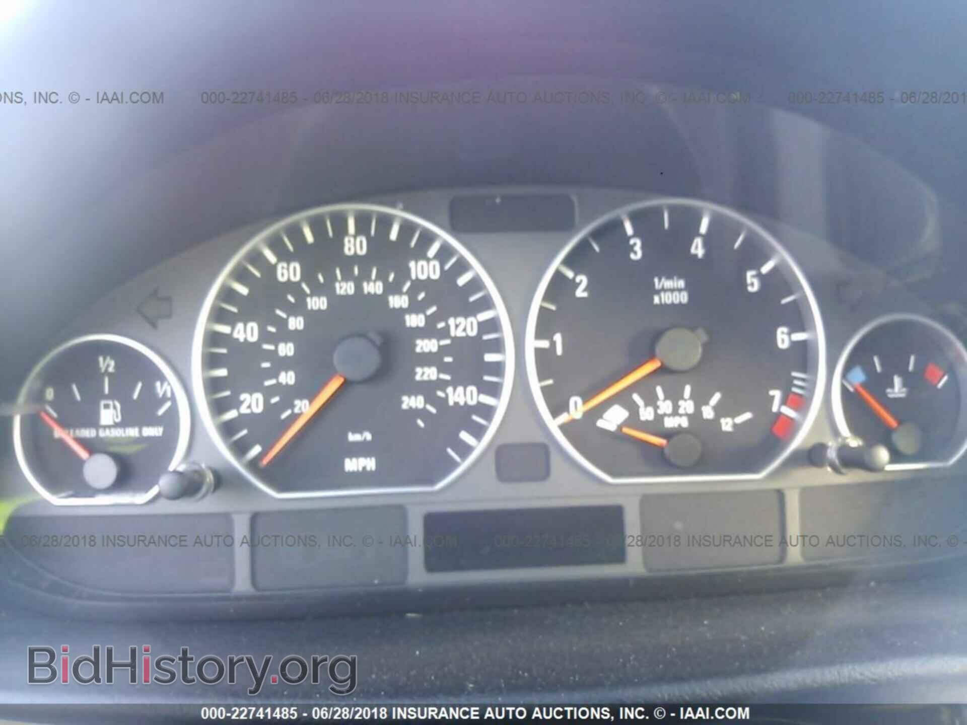 2004 BMW 330 - VIN: WBAEV53454KM07287 - Фото 7