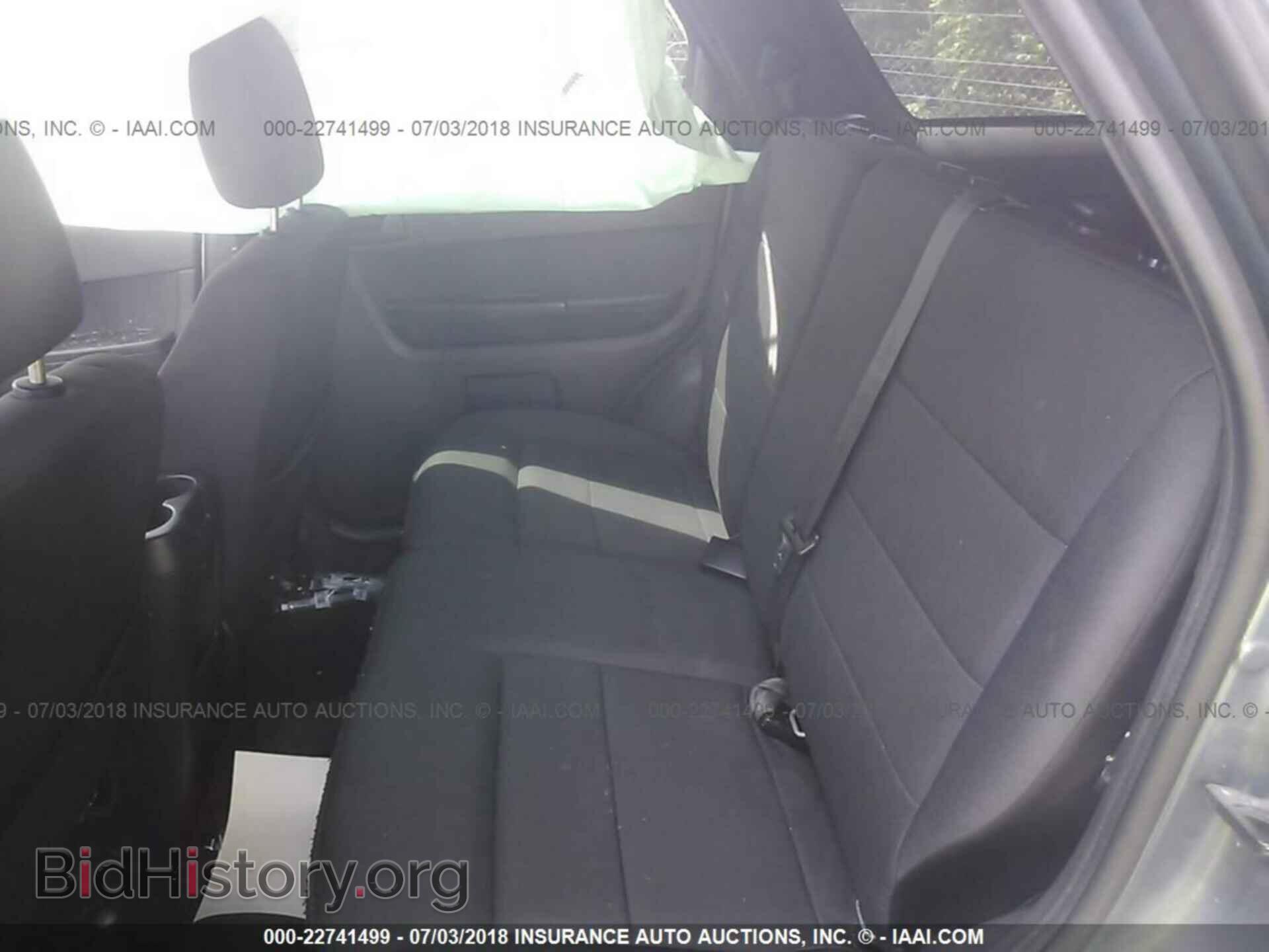 2012 Ford Escape - VIN: 1FMCU0D77CKA21392 - Фото 8