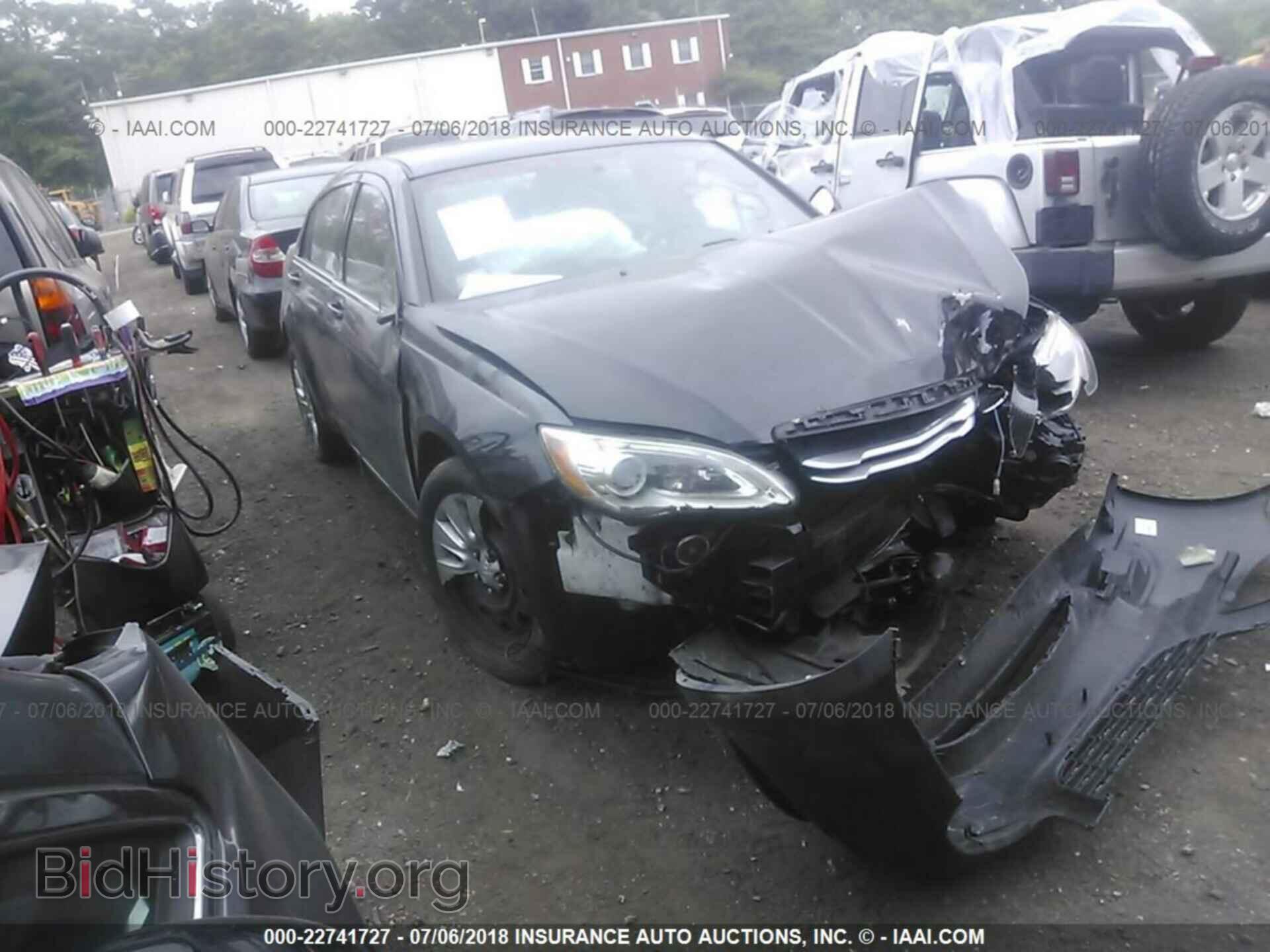 Photo 1C3CCBAB7EN168572 - Chrysler 200 2014