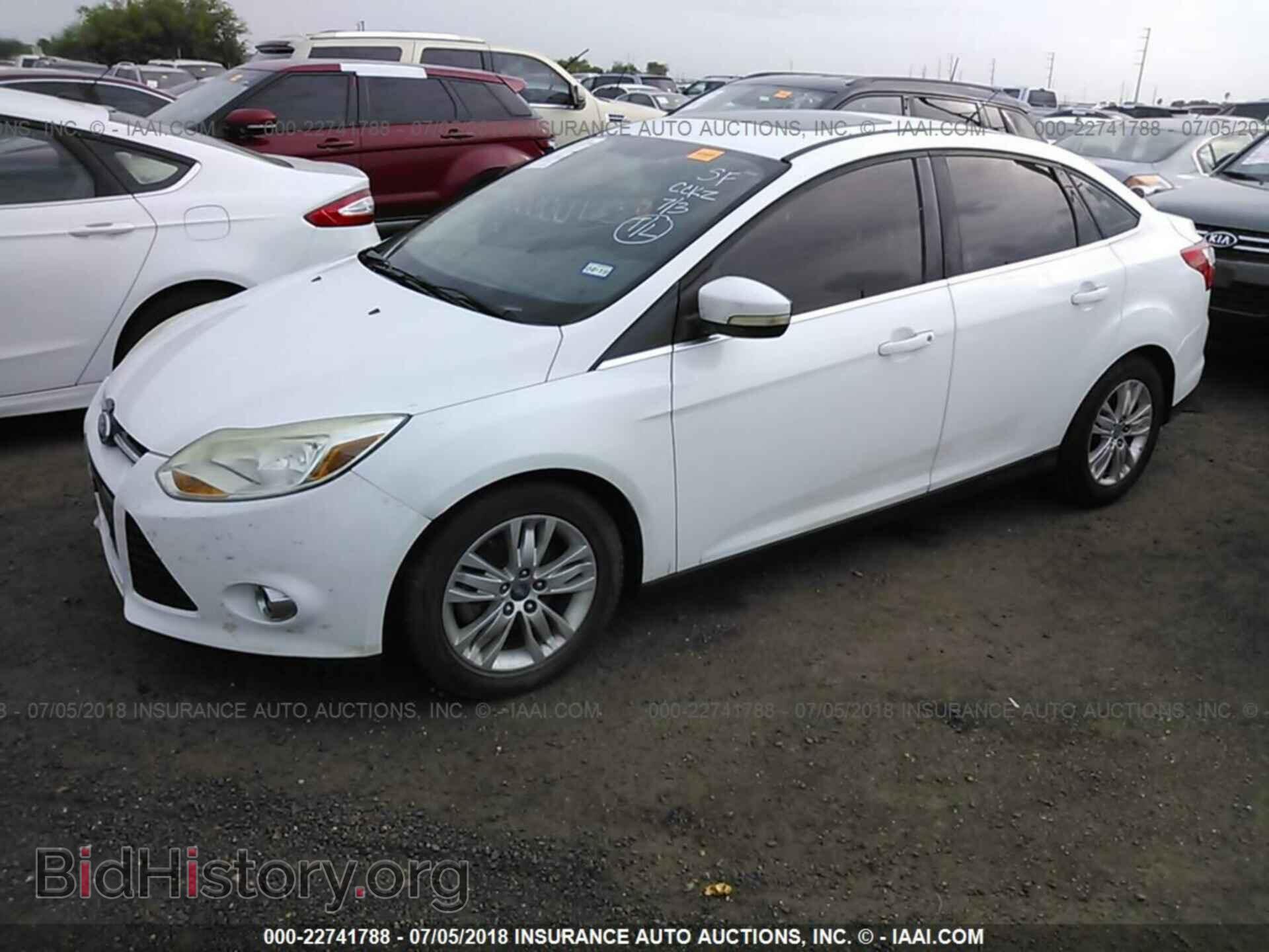 2012 Ford Focus - VIN: 1FAHP3H21CL201145 - Фото 2