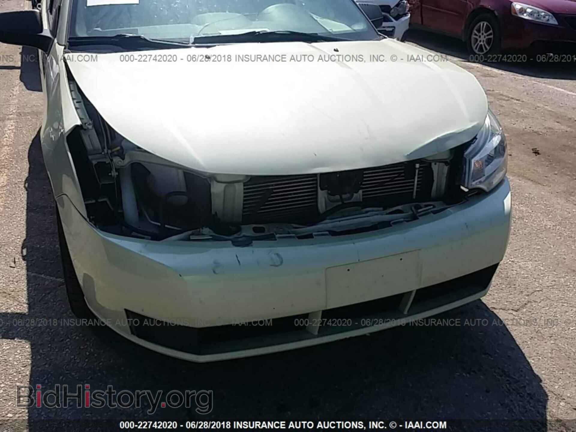 2011 Ford Focus - VIN: 1FAHP3FN7BW102372 - Фото 6
