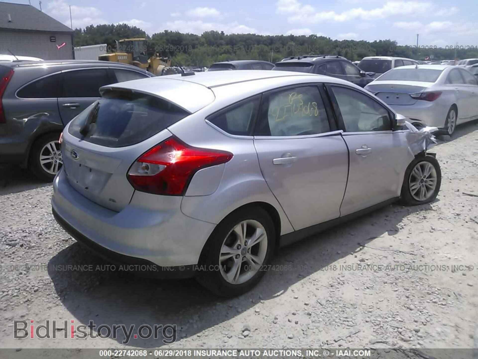2012 Ford Focus - VIN: 1FAHP3M25CL437805 - Фото 4