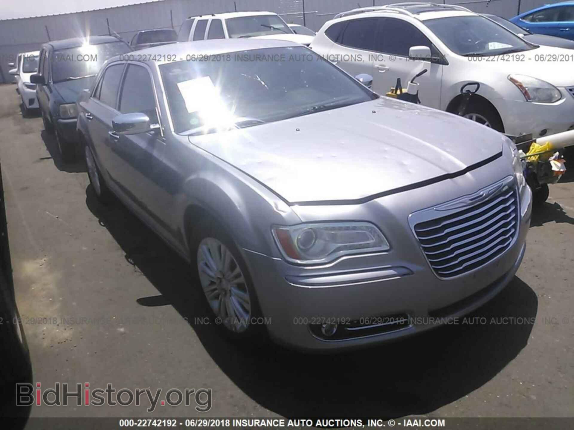 Фотография 2C3CCAKG5EH217197 - Chrysler 300c 2014