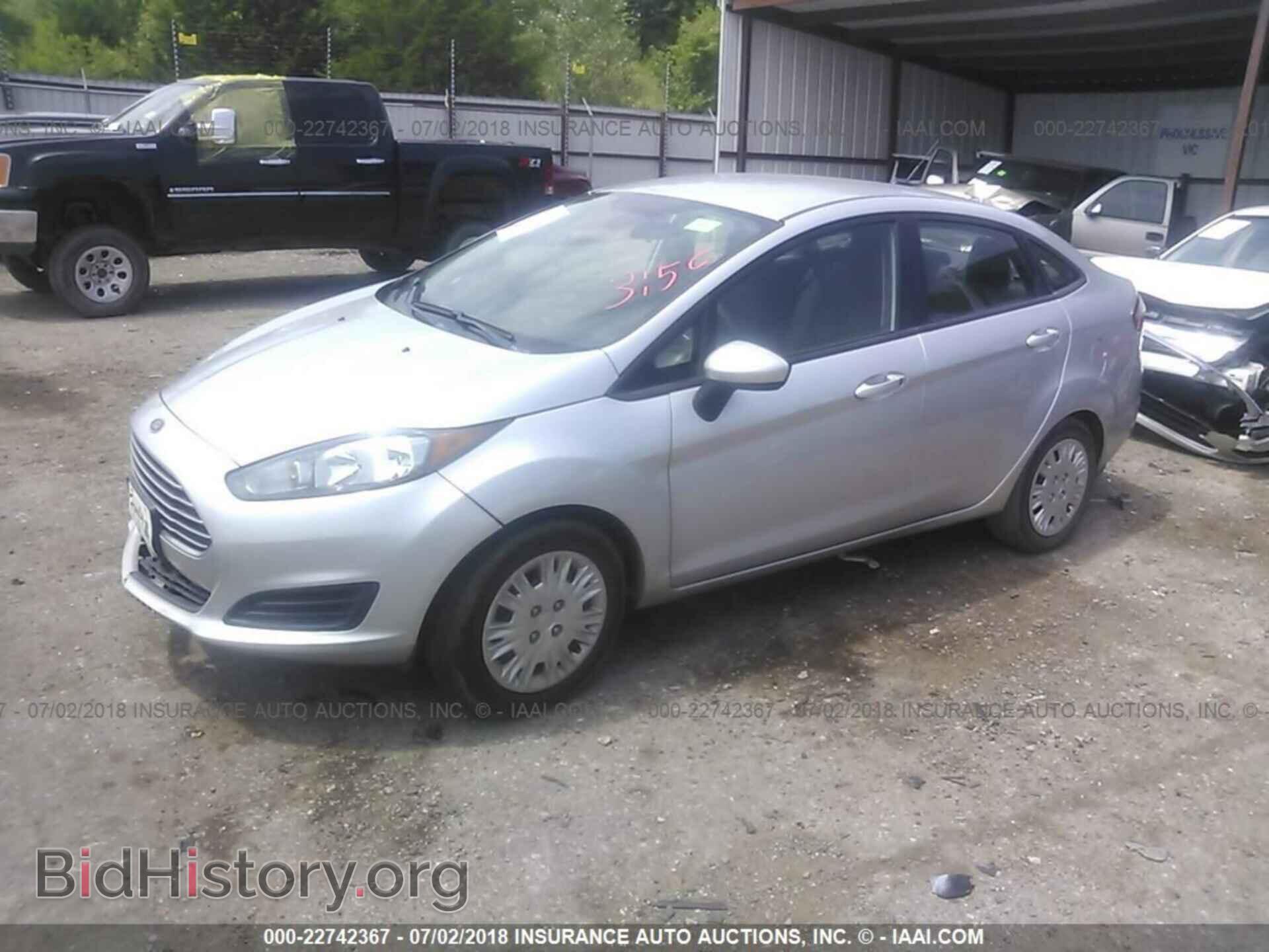 2014 Ford Fiesta - VIN: 3FADP4AJ2EM171659 - Фото 2