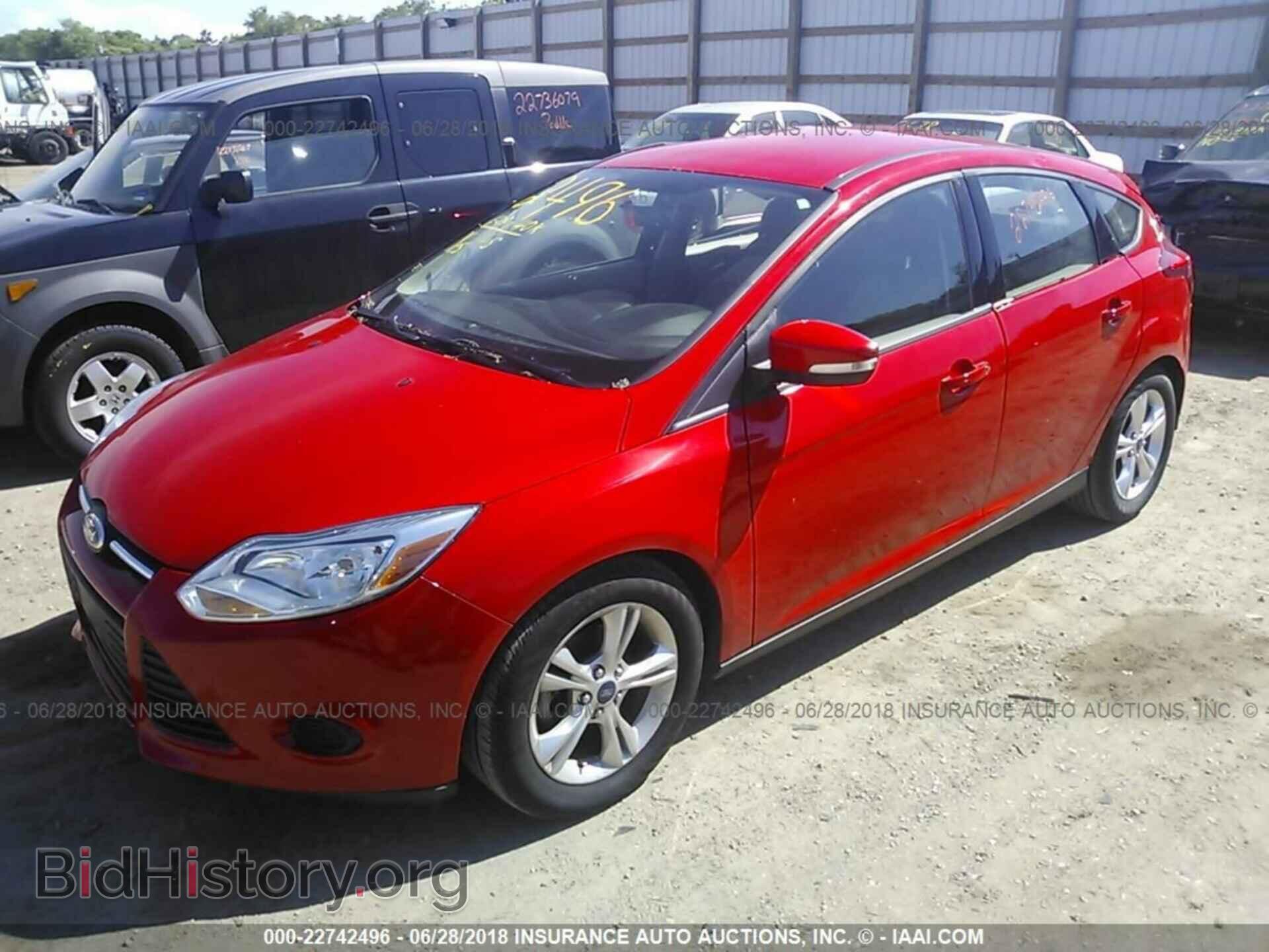 2014 Ford Focus - VIN: 1FADP3K22EL224489 - Photo 2