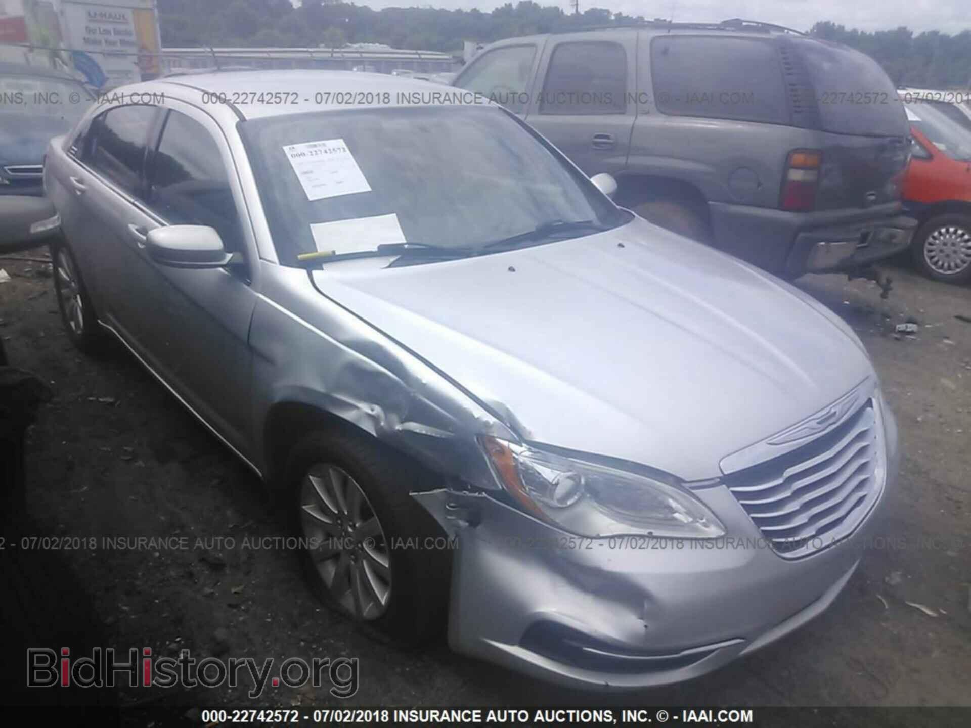 Photo 1C3BC1FB8BN625870 - Chrysler 200 2011