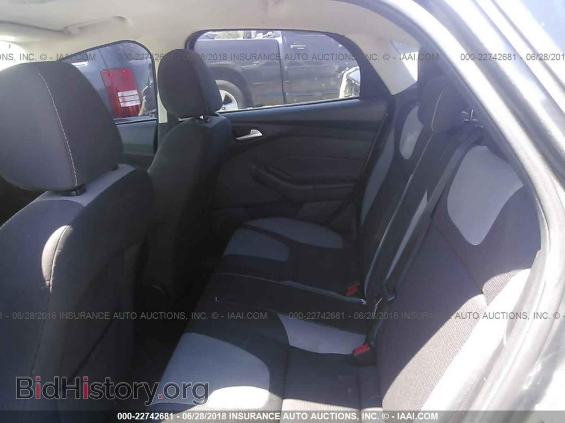 2014 Ford Focus - VIN: 1FADP3F26EL430554 - Фото 8