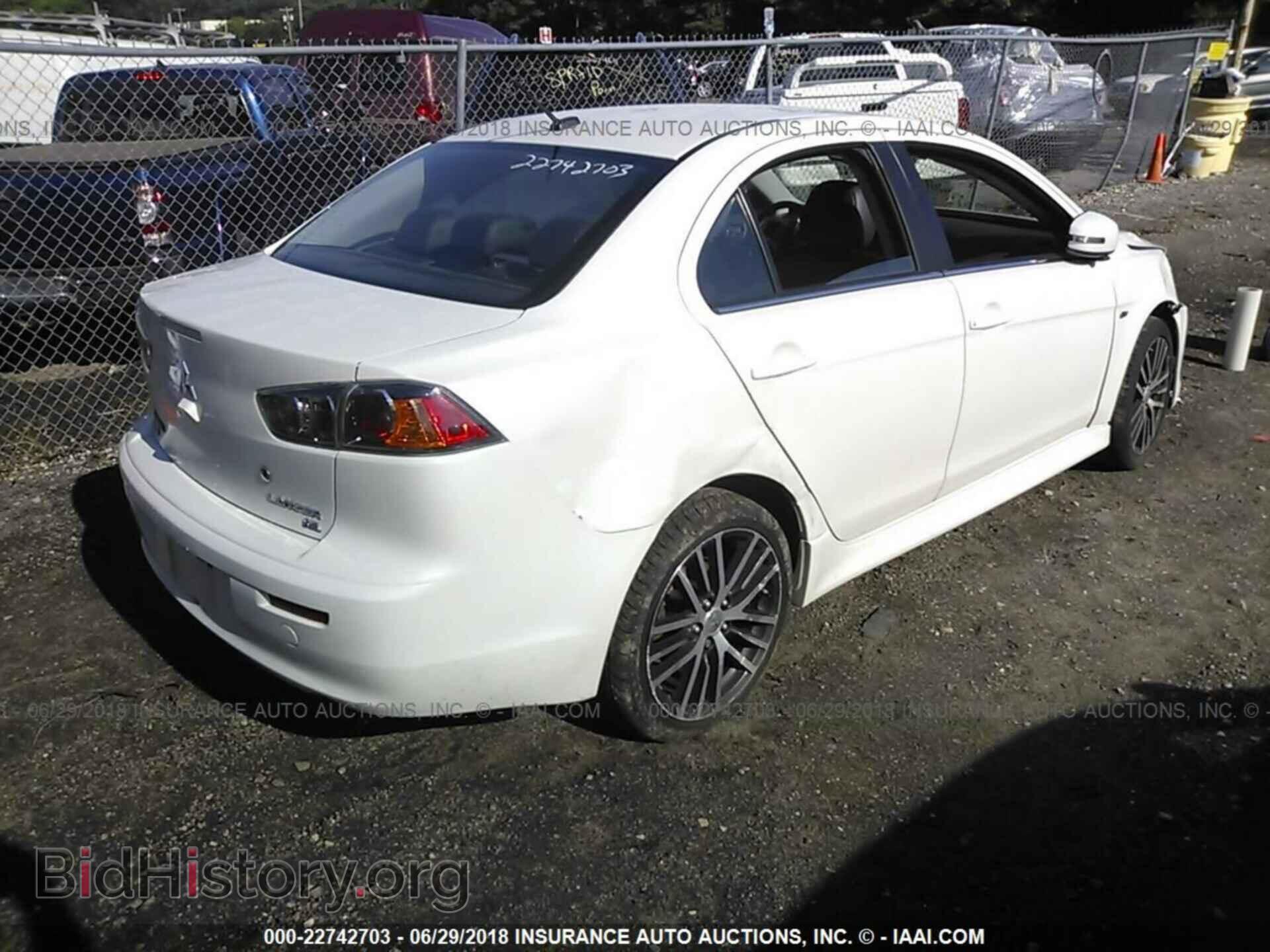 2017 Mitsubishi Lancer - VIN: JA32V2FW1HU003185 - Фото 4