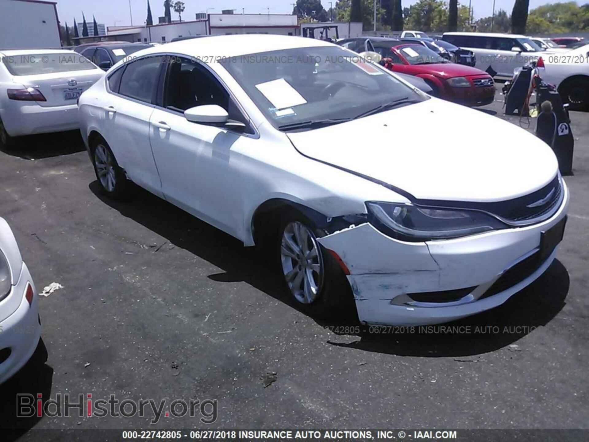 Photo 1C3CCCABXFN758577 - Chrysler 200 2015