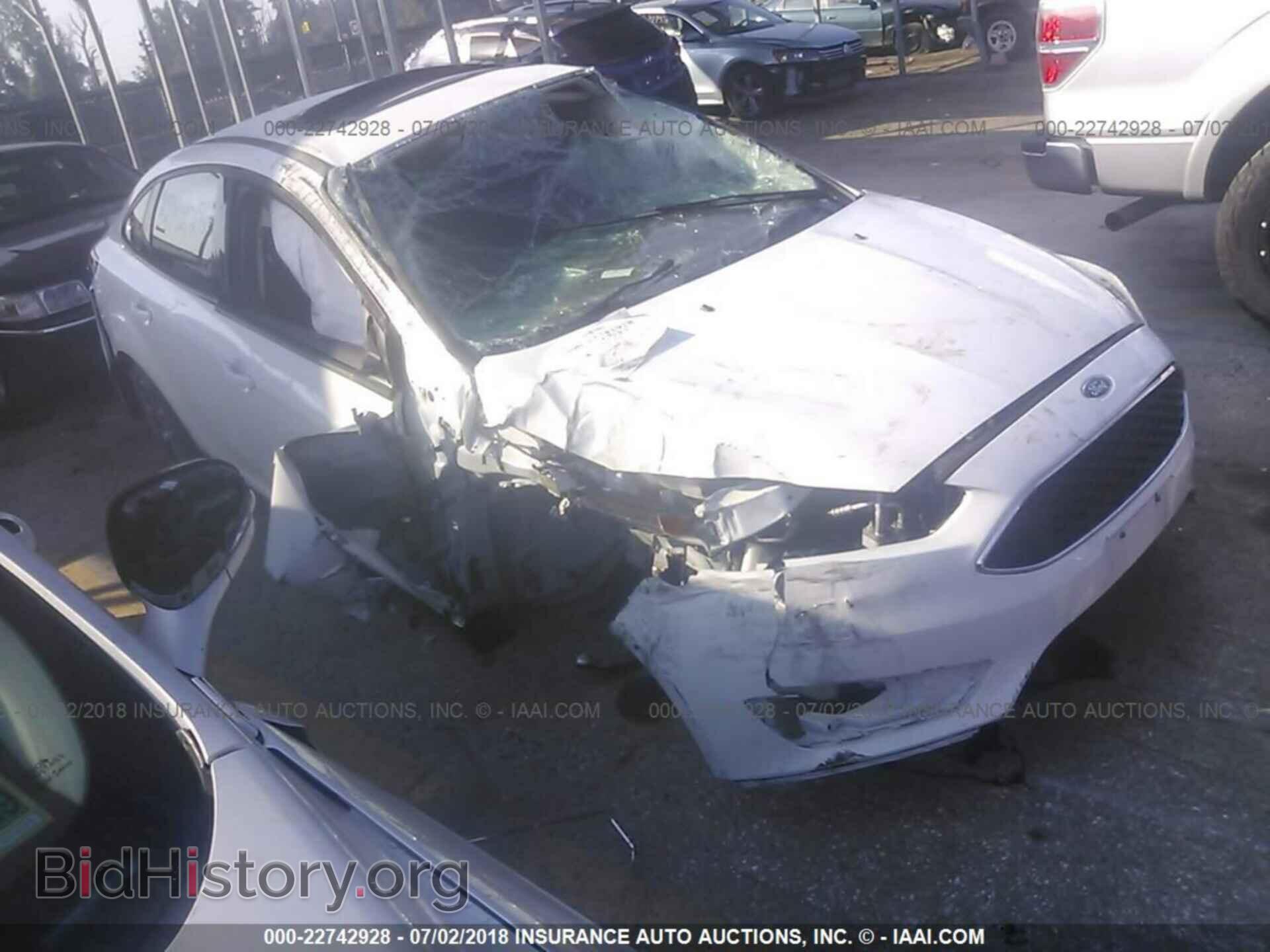 Photo 1FADP3H26HL306494 - Ford Focus 2017