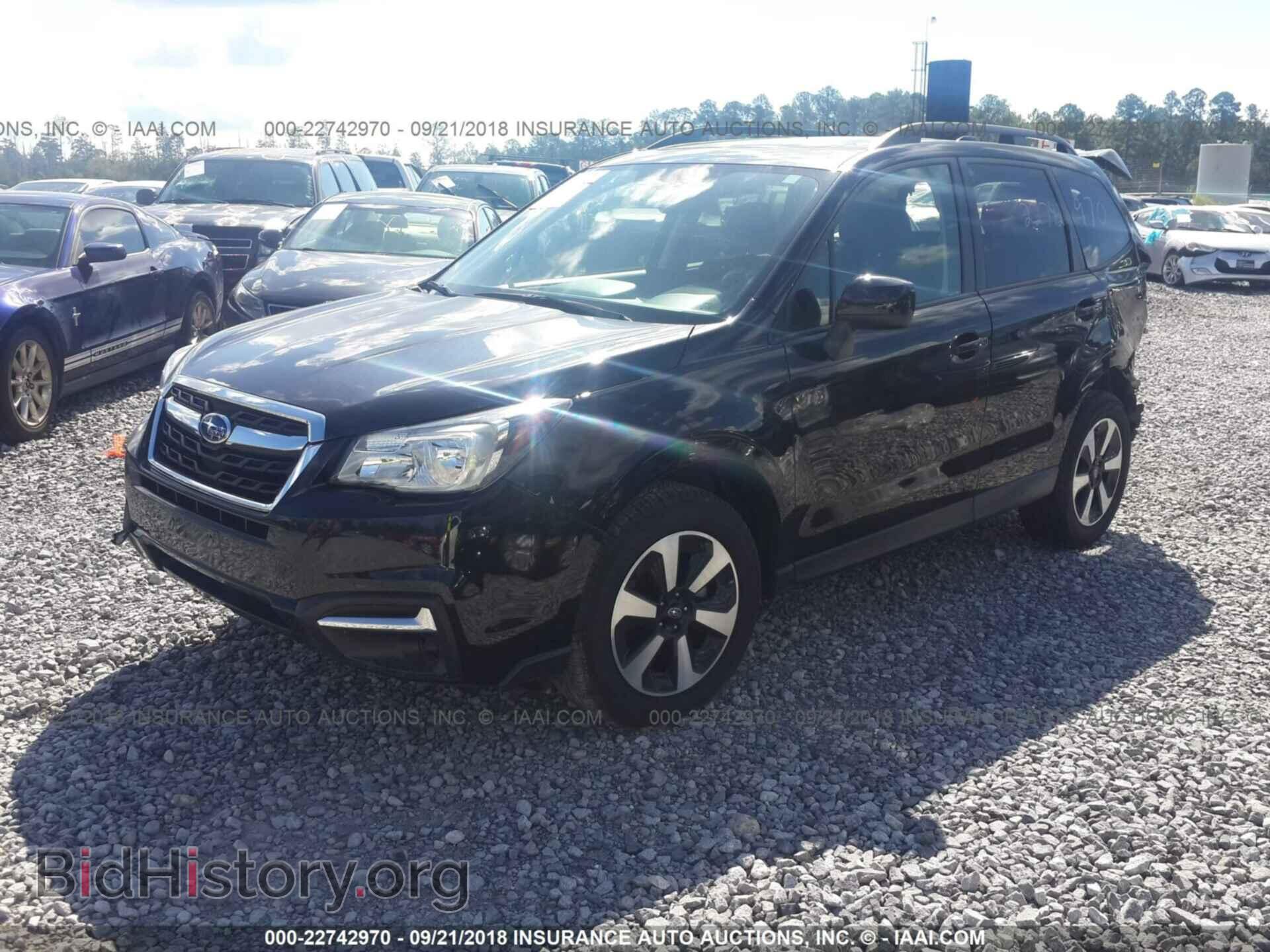 2017 Subaru Forester - VIN: JF2SJAECXHH490363 - Фото 2