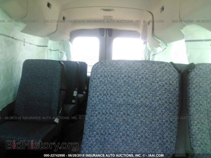 2017 Ford TRANSIT (VIN 1FDZX2CM8HKB32951) — photo 8 of 10