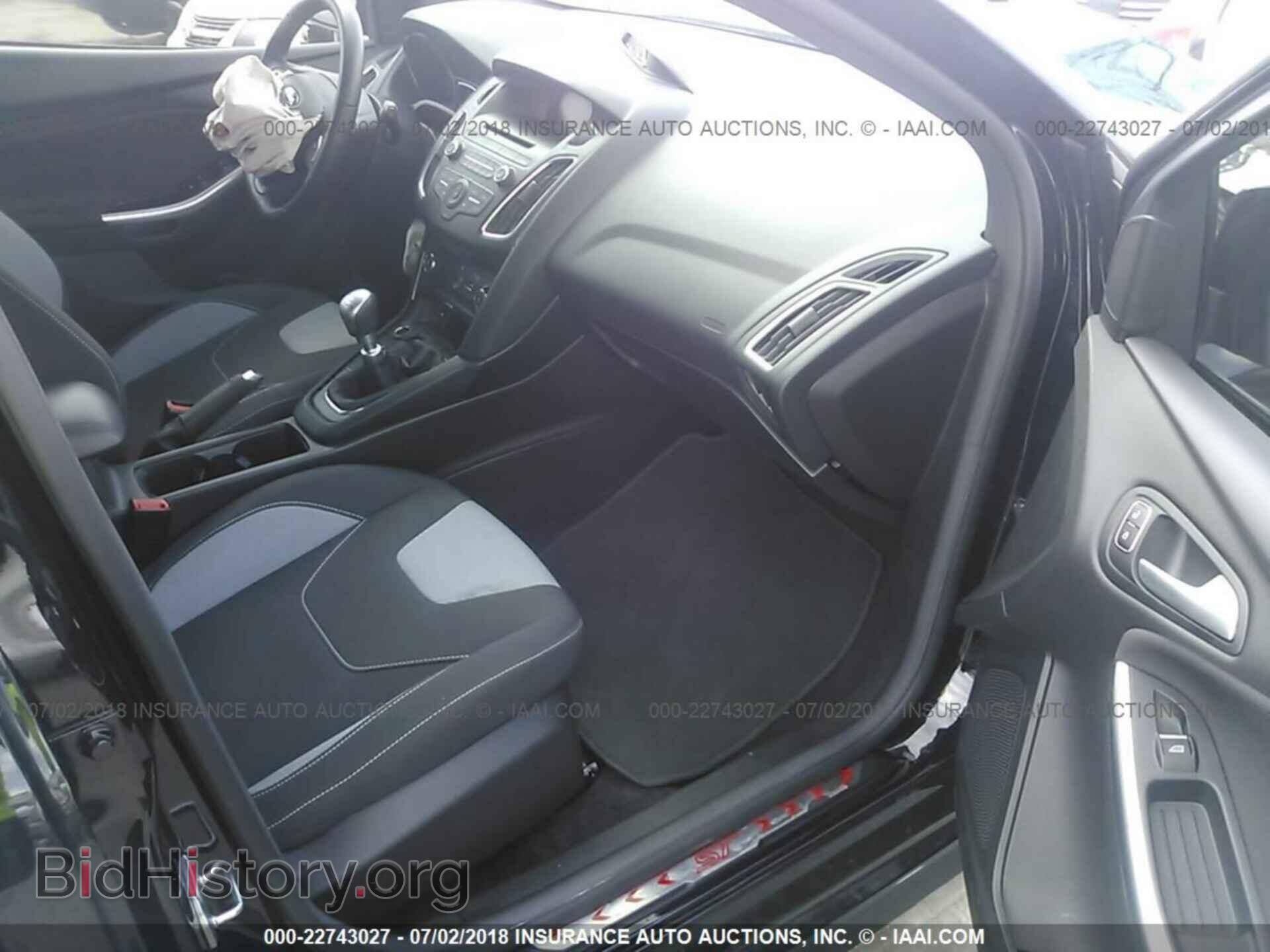 2017 Ford Focus - VIN: 1FADP3L96HL229971 - Фото 5