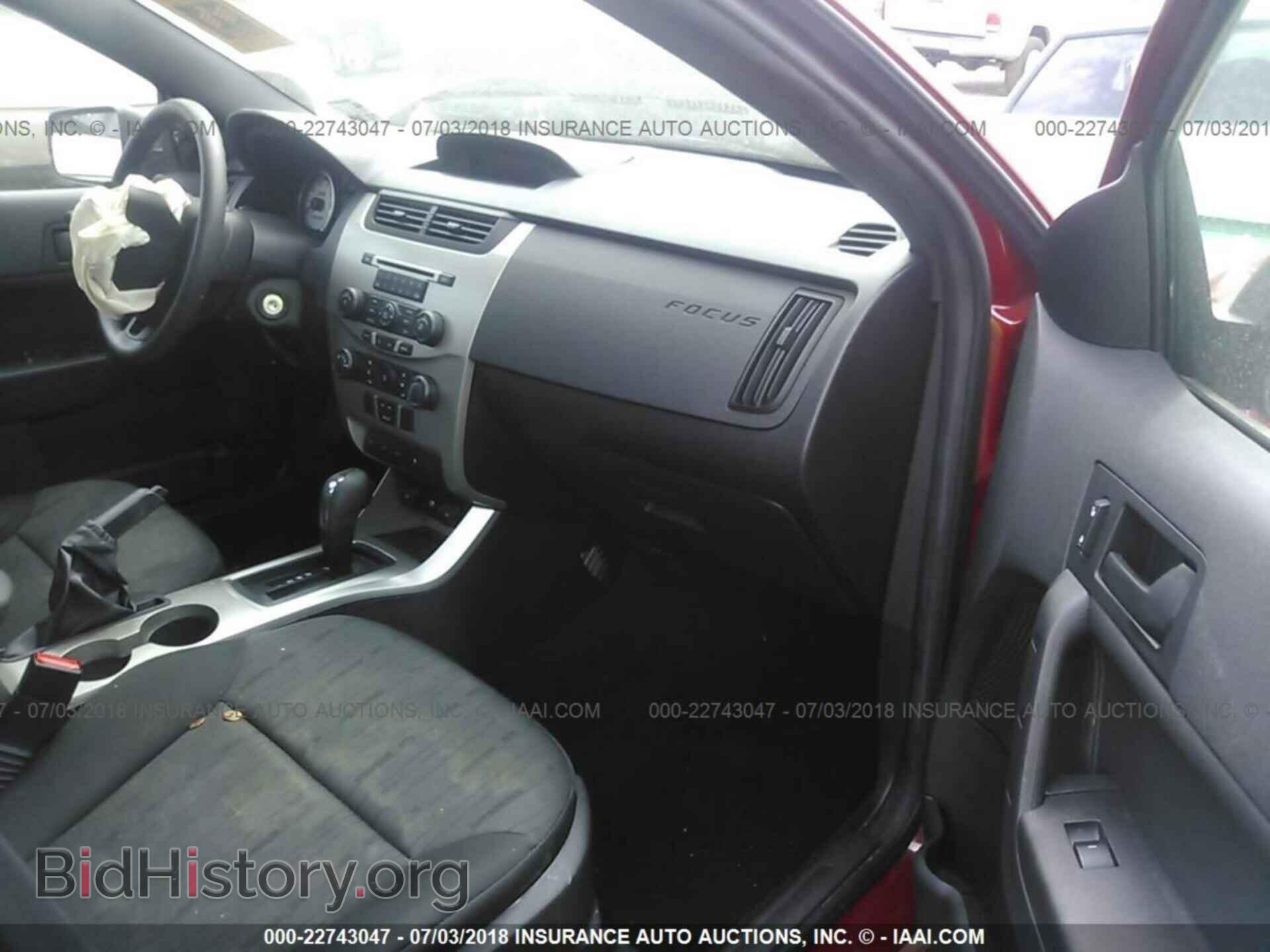 2011 Ford Focus - VIN: 1FAHP3FN4BW159337 - Фото 5
