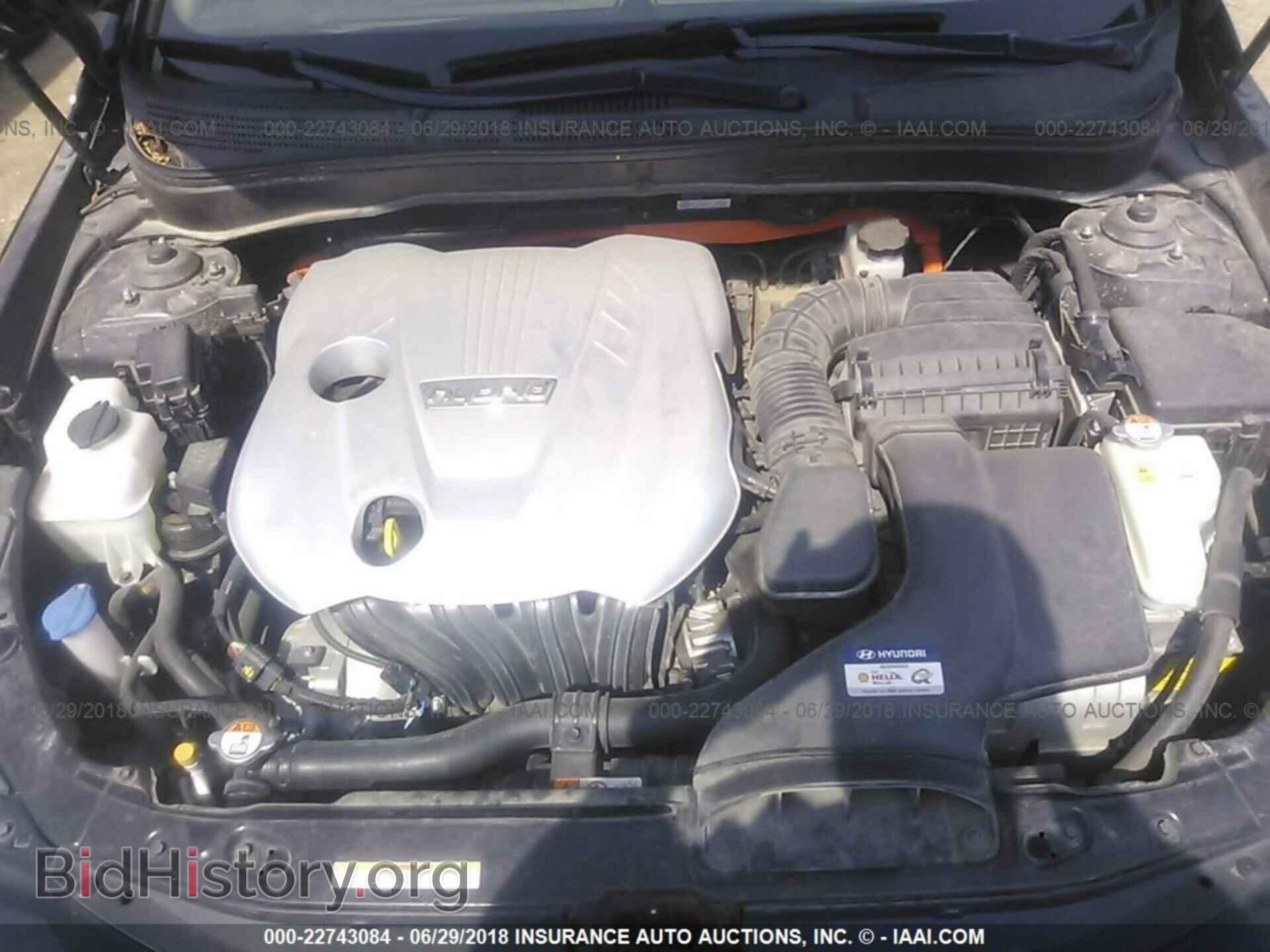 2012 Hyundai Sonata - VIN: KMHEC4A4XCA047651 - Photo 10
