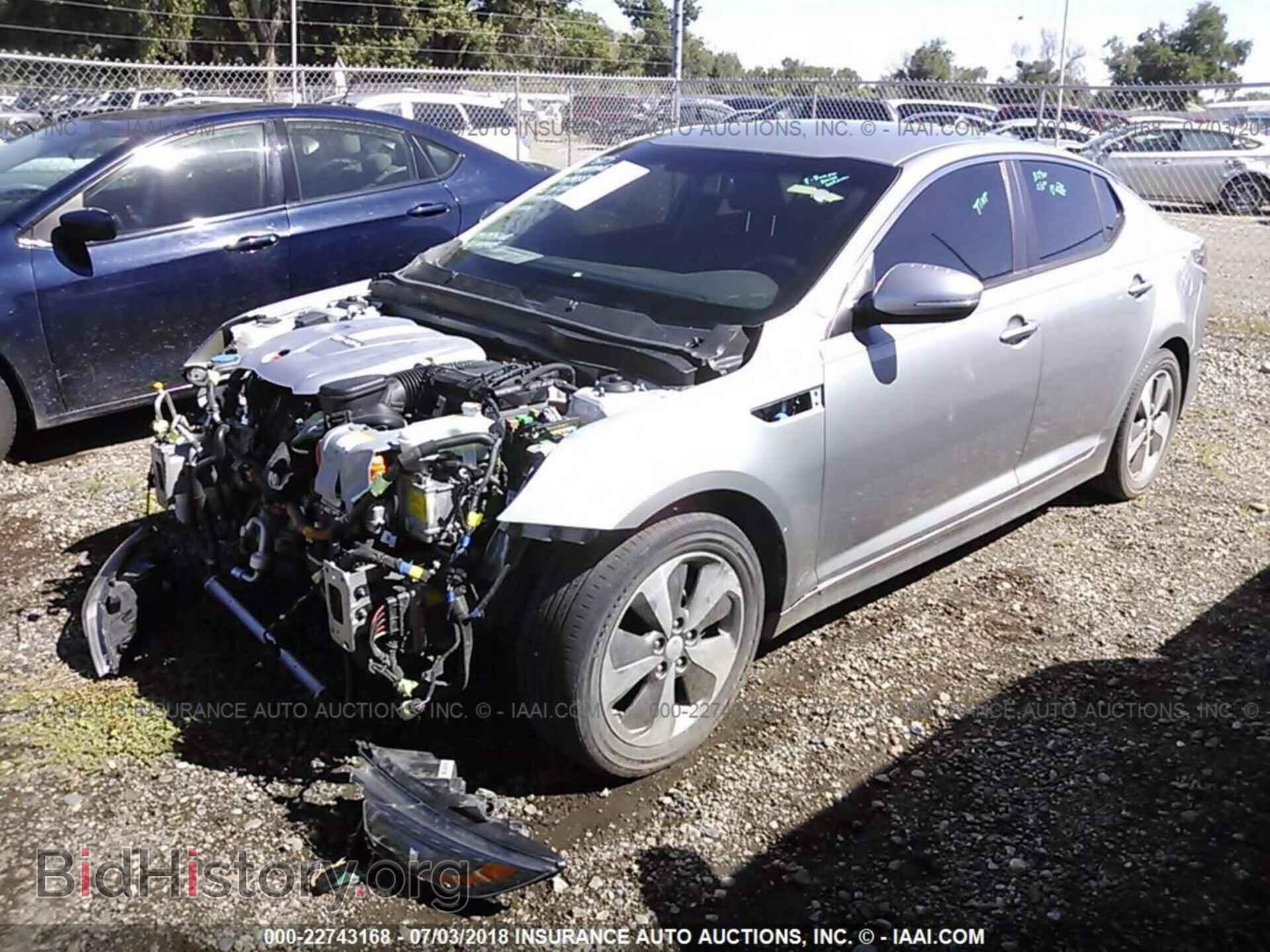 2015 Kia Optima - VIN: KNAGN4AD8F5081346 - Photo 2