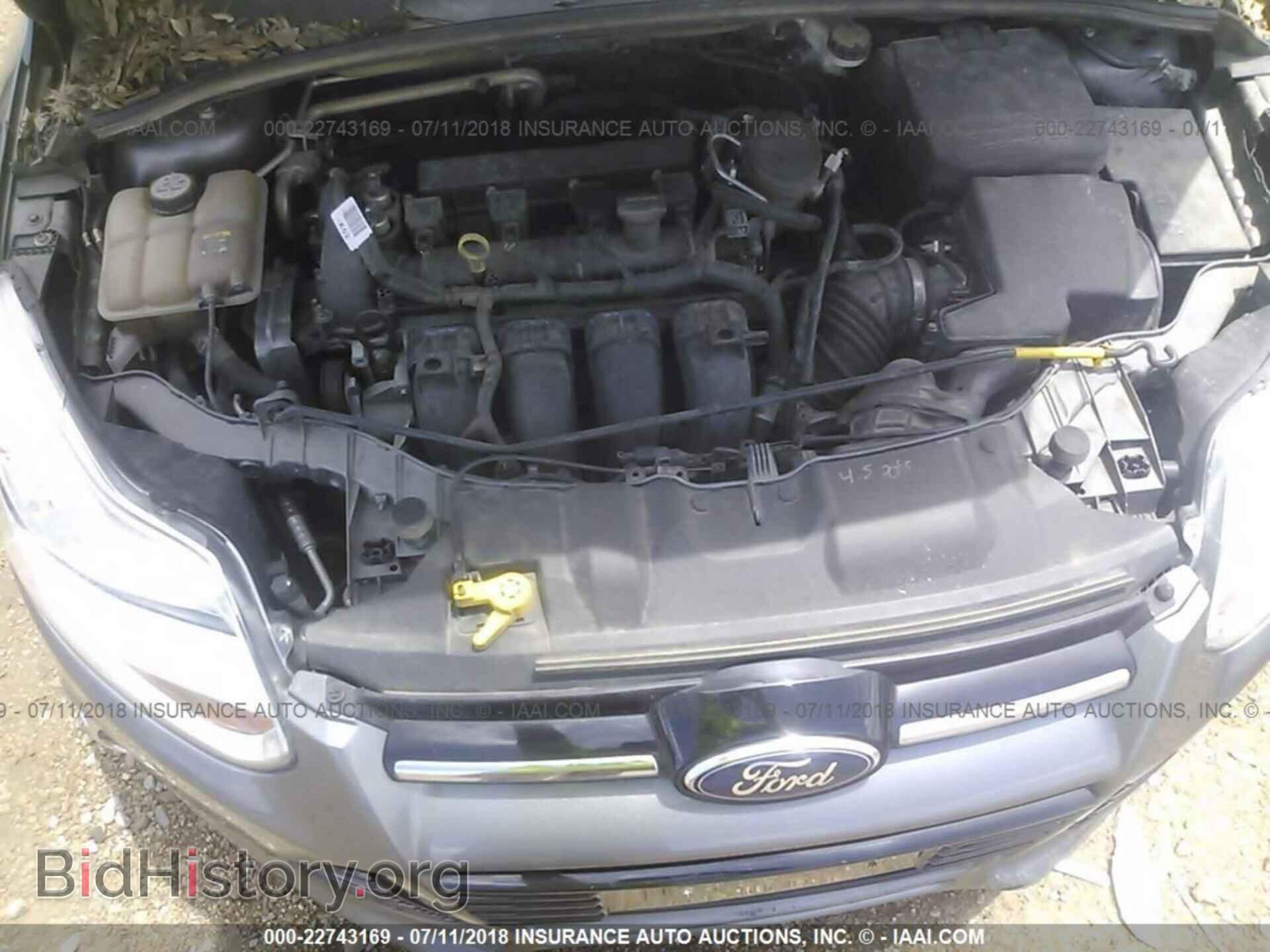 2012 Ford Focus - VIN: 1FAHP3M28CL393914 - Photo 10