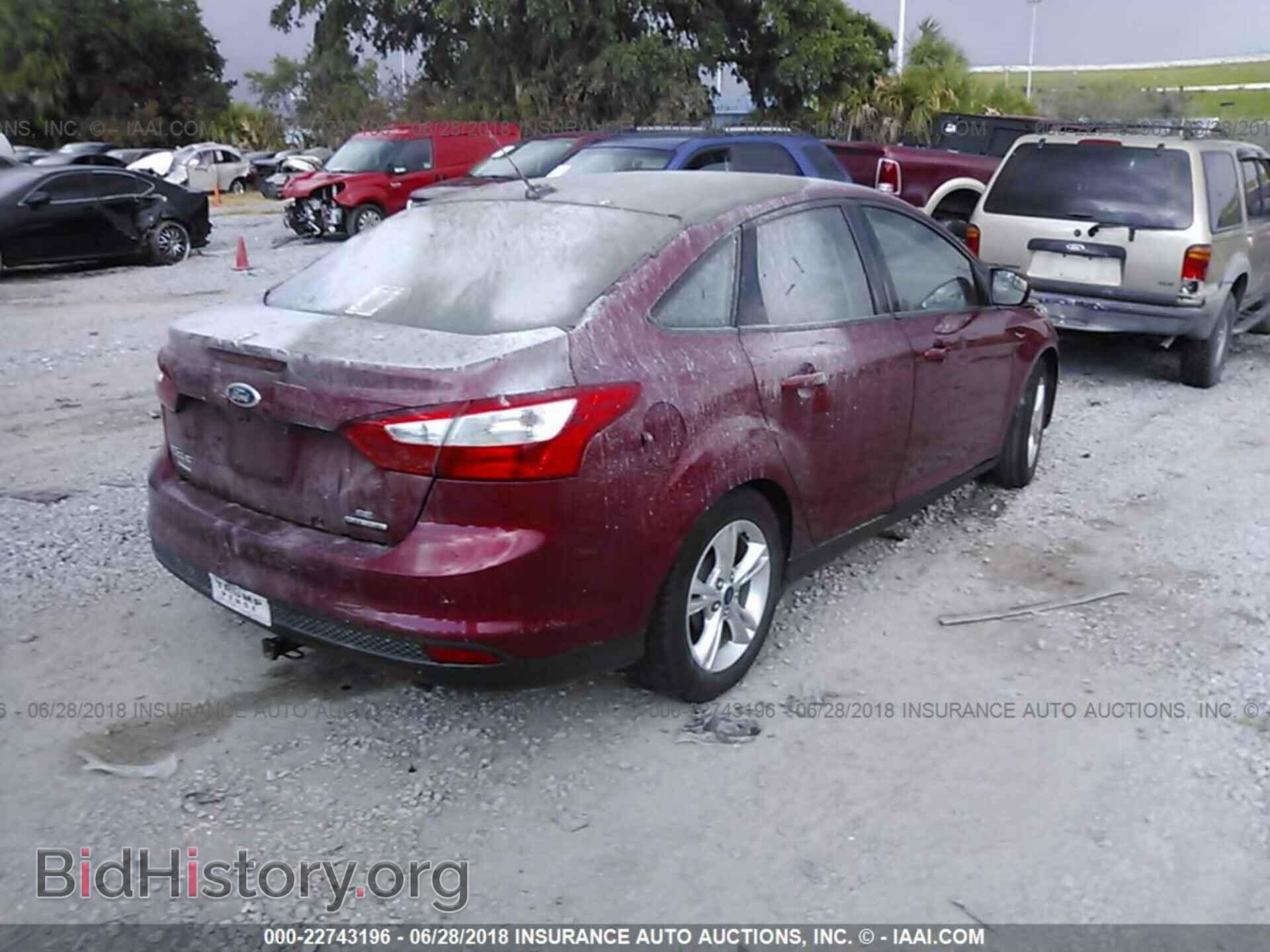 2014 Ford Focus - VIN: 1FADP3F29EL128496 - Photo 4