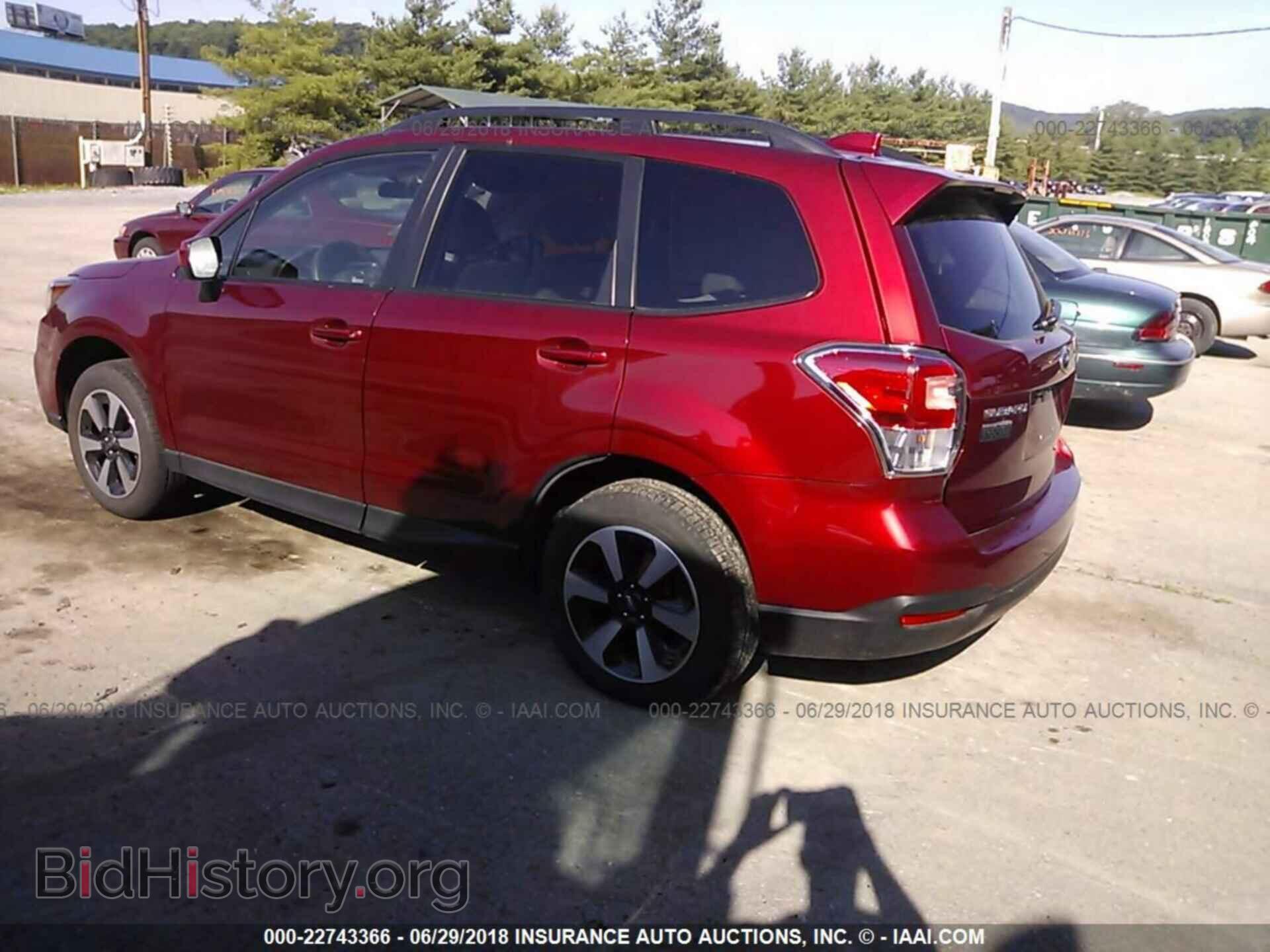 2017 Subaru Forester - VIN: JF2SJAEC5HH405557 - Photo 3