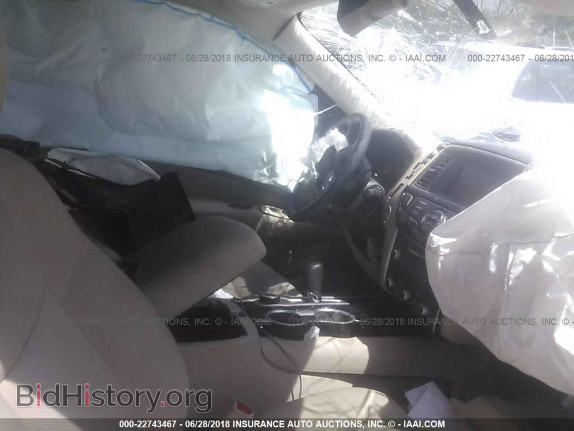 2017 Nissan Pathfinder - VIN: 5N1DR2MM1HC695773 - Фото 5