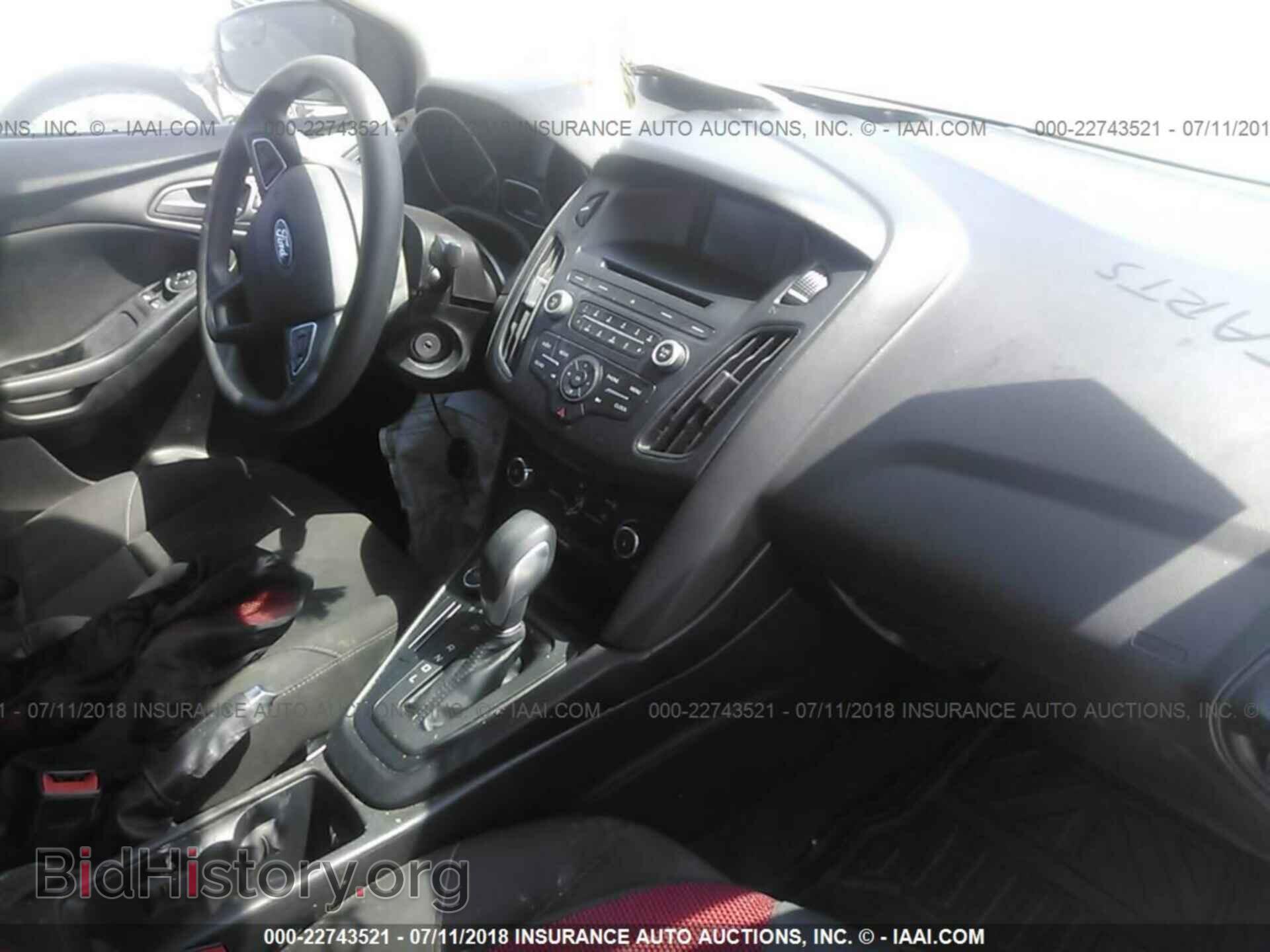 2016 Ford Focus - VIN: 1FADP3E26GL224333 - Фото 5