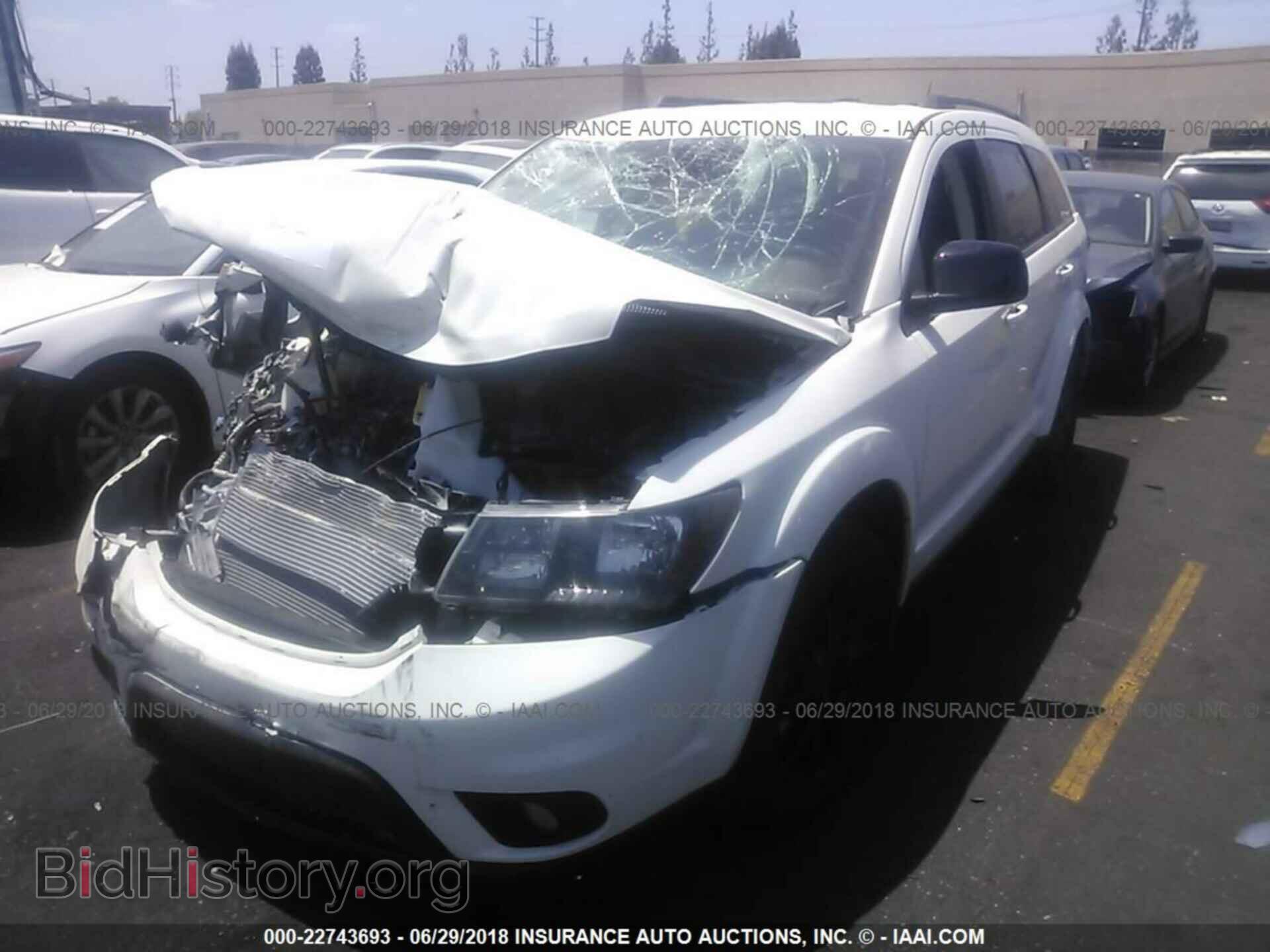 2017 Dodge Journey - VIN: 3C4PDCBB1HT516854 - Фото 2