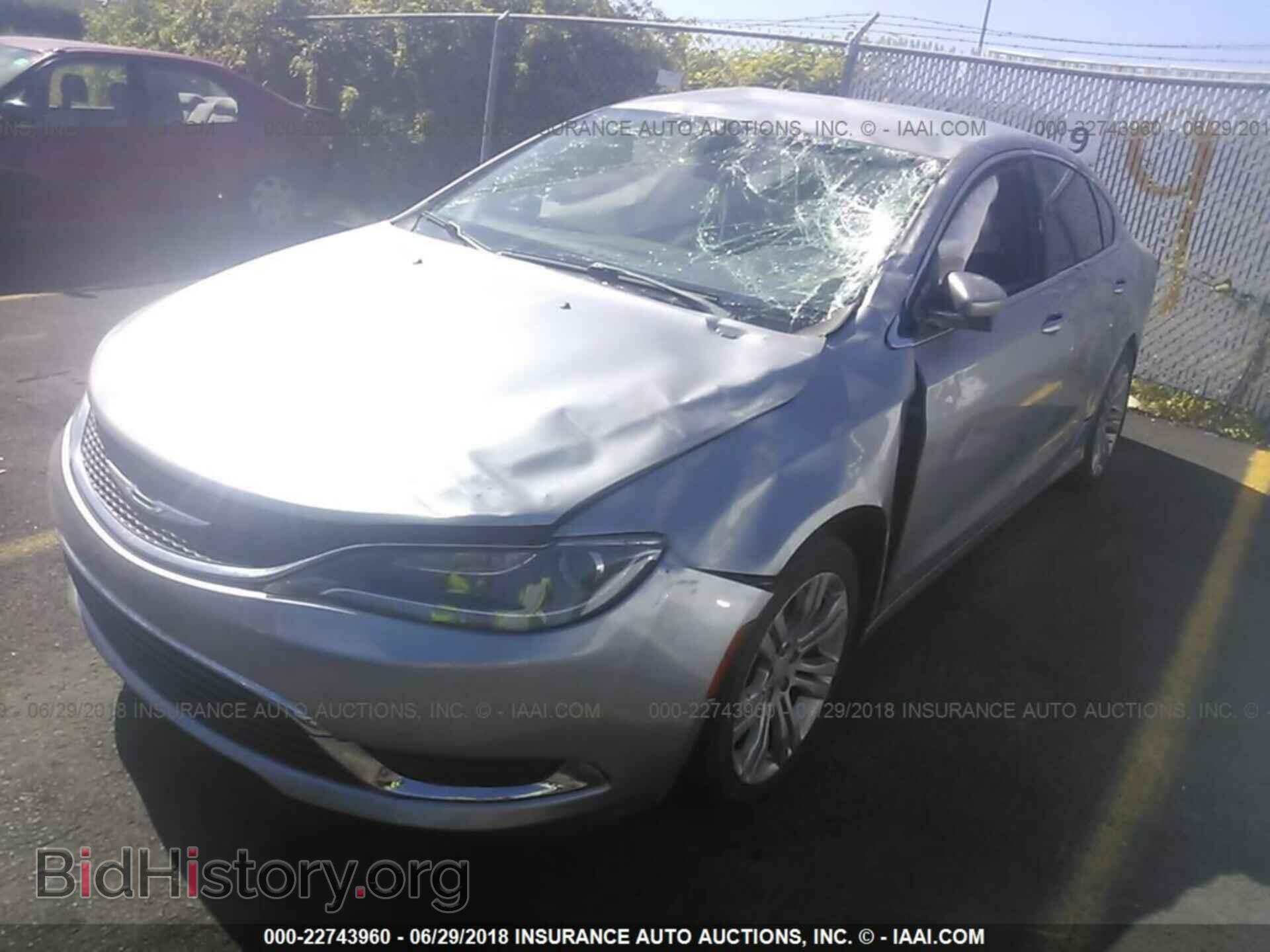 2015 Chrysler 200 - VIN: 1C3CCCAB9FN668398 - Photo 2