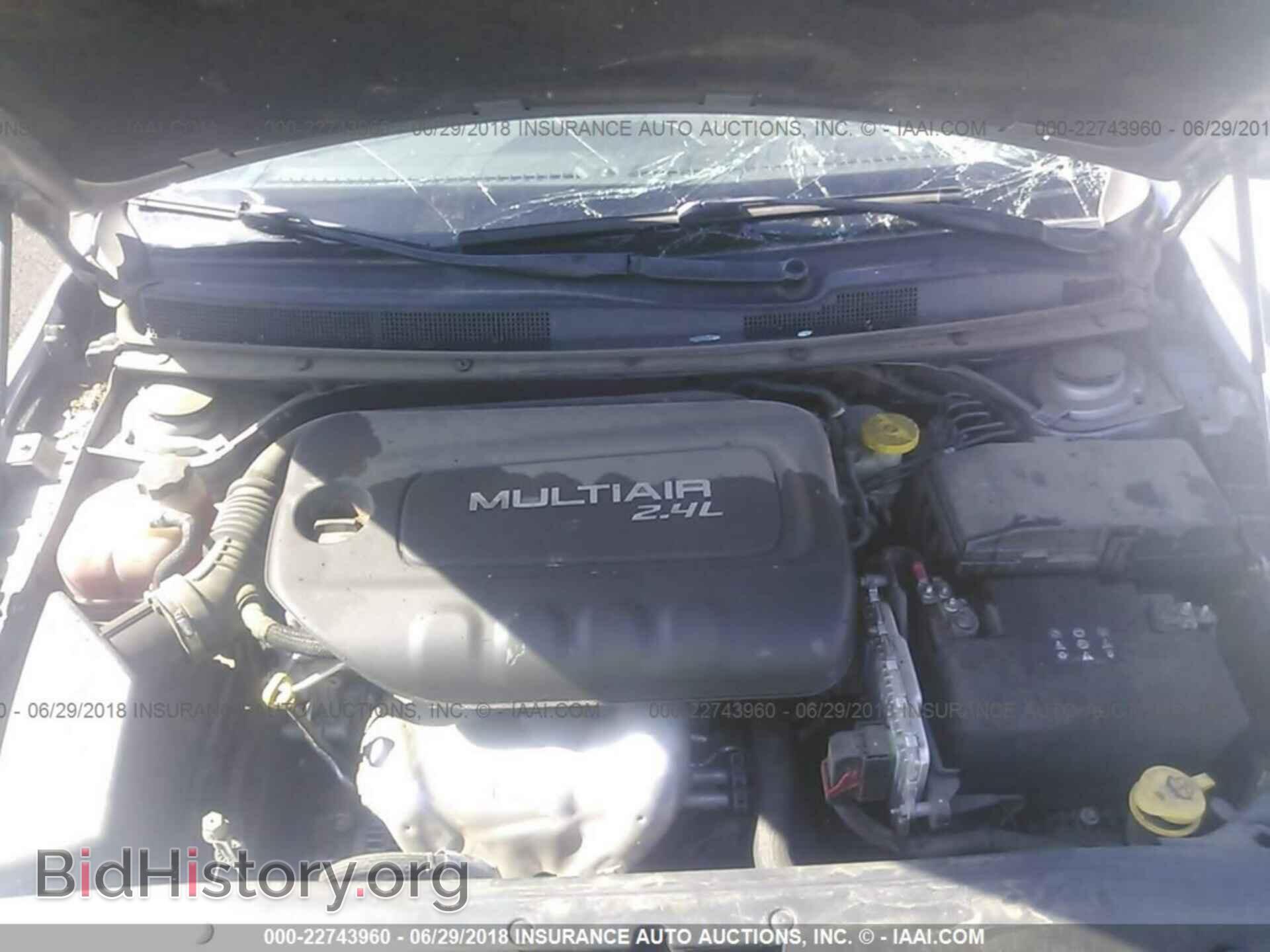 2015 Chrysler 200 - VIN: 1C3CCCAB9FN668398 - Photo 10
