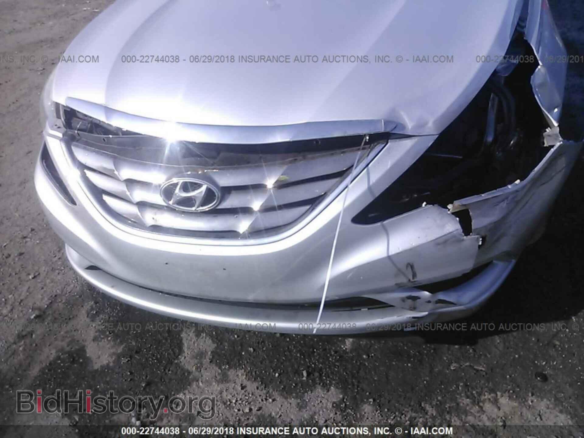 2012 Hyundai Sonata - VIN: 5NPEC4AB2CH447747 - Photo 6