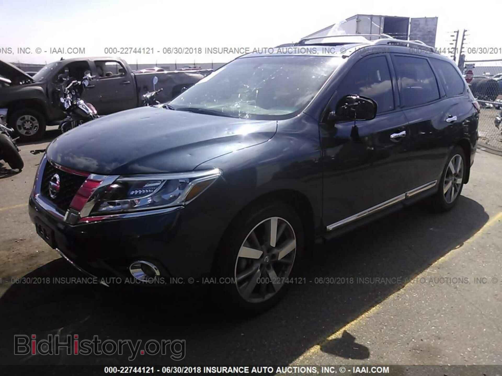 2015 Nissan Pathfinder - VIN: 5N1AR2MN9FC675005 - Фото 2