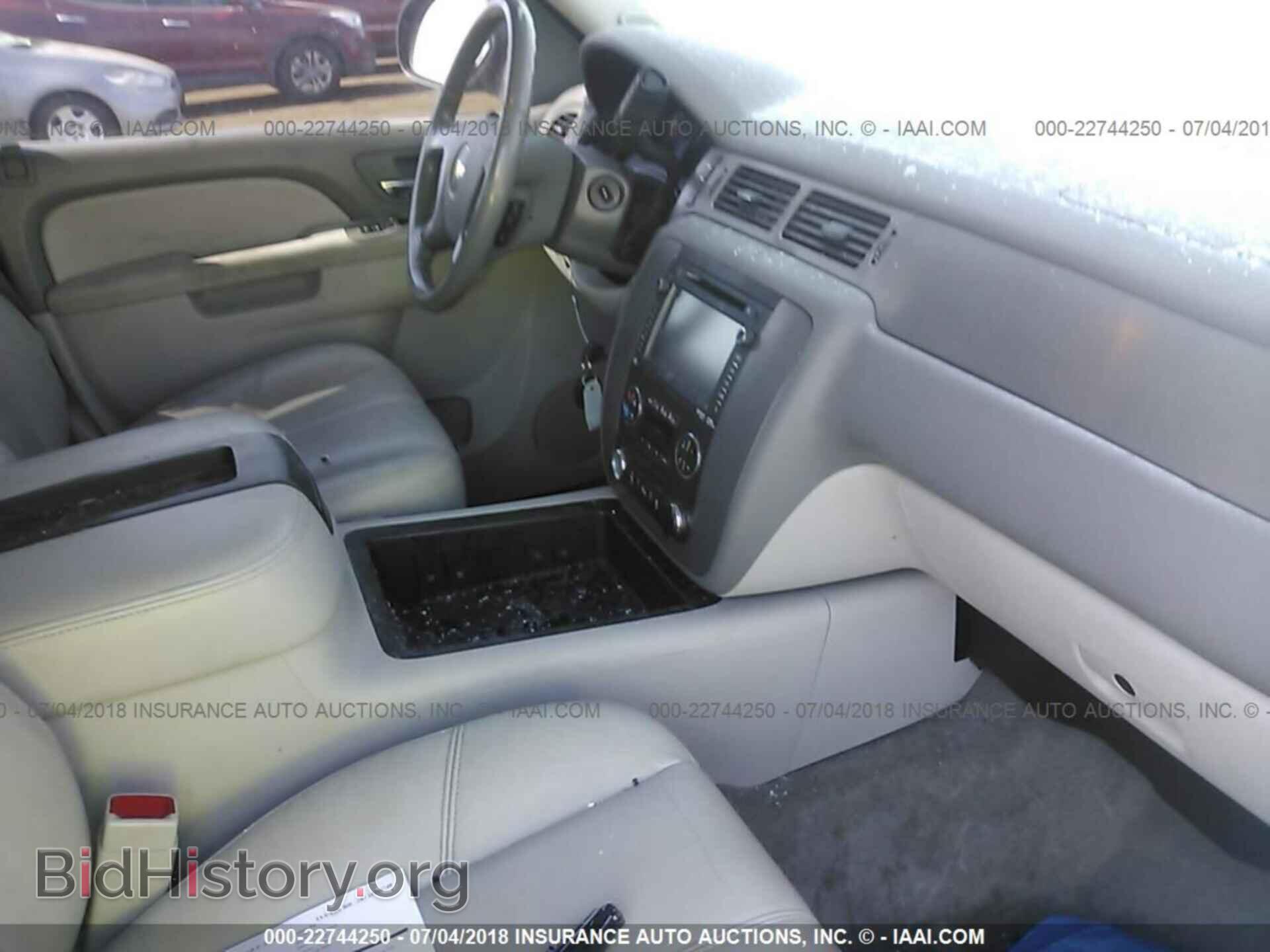 2012 Chevrolet Avalanche - VIN: 3GNTKFE76CG164702 - Фото 5