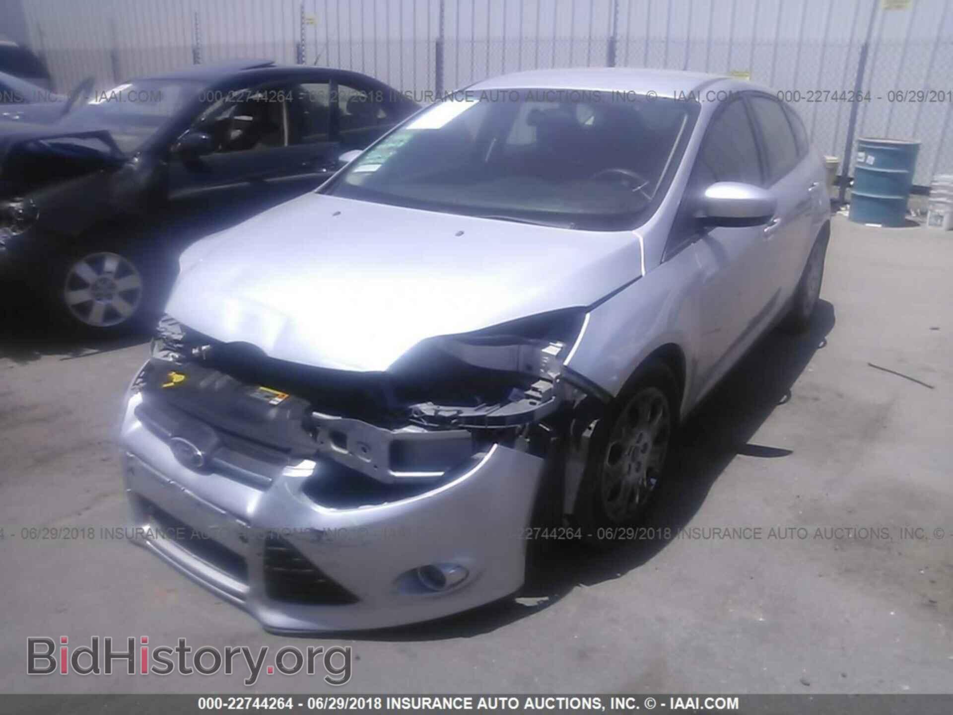 2012 Ford Focus - VIN: 1FAHP3K22CL435805 - Photo 2