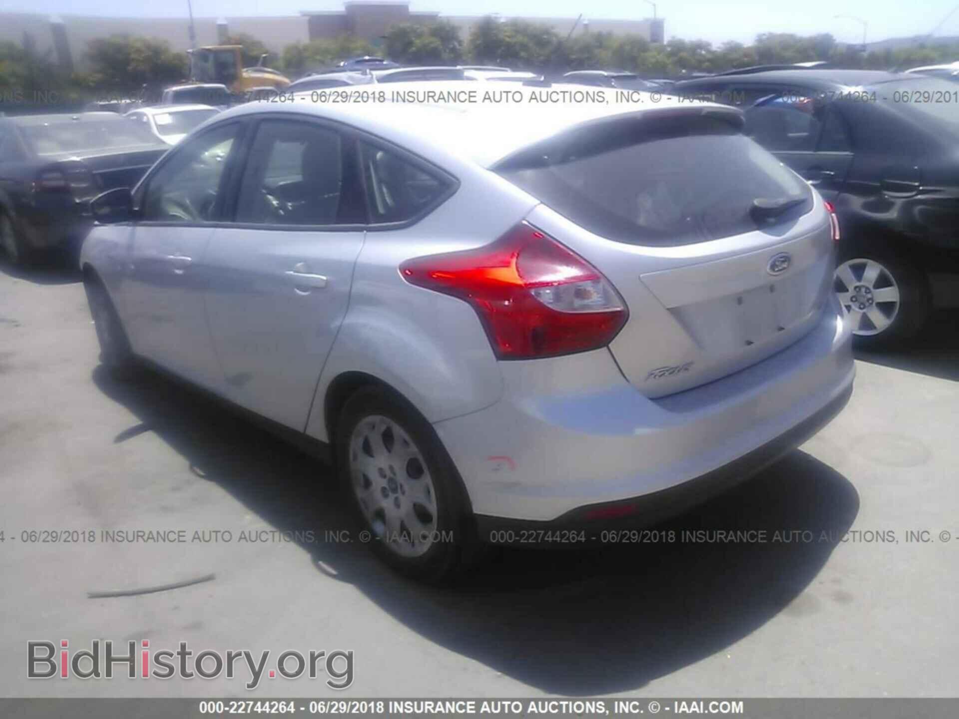 2012 Ford Focus - VIN: 1FAHP3K22CL435805 - Photo 3
